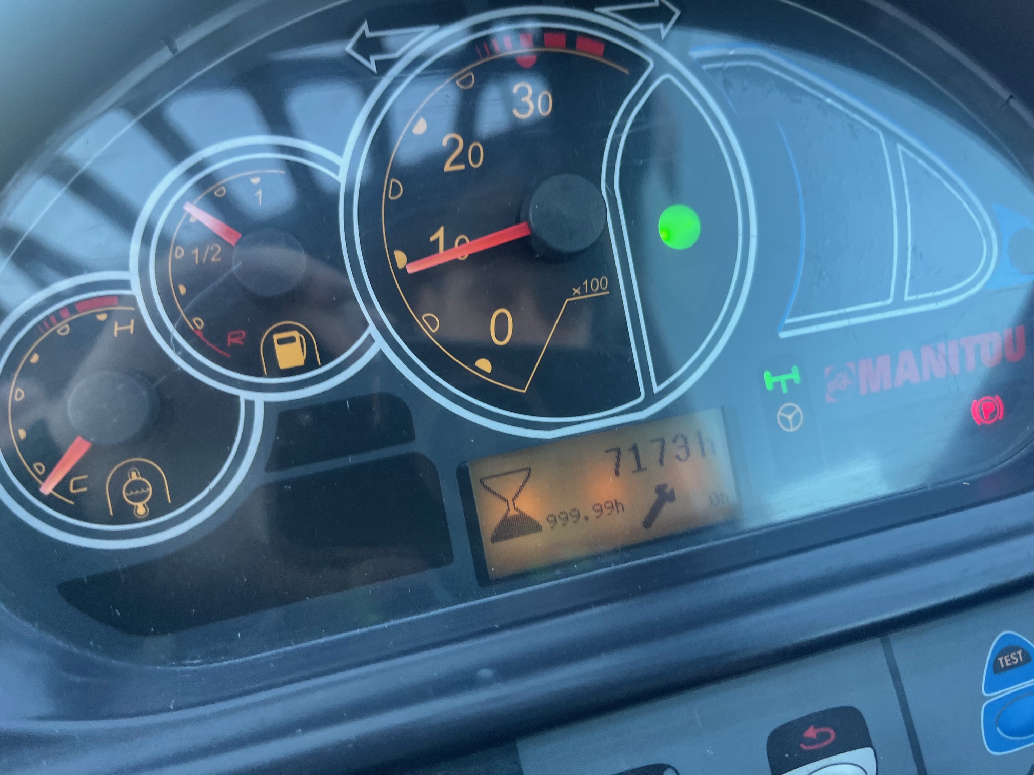 2014 Manitou MLT960 TeleHandler