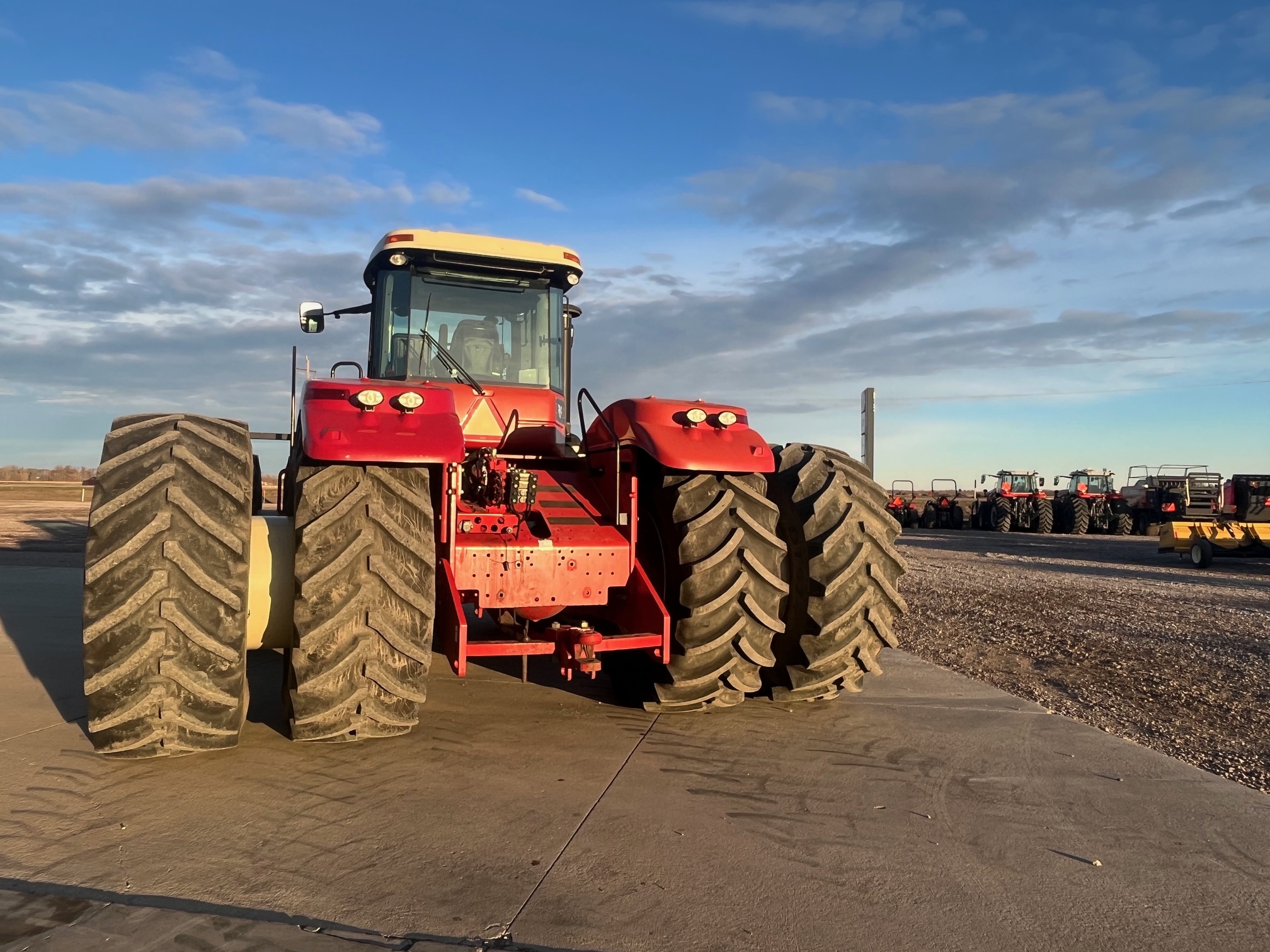 2009 Versatile 435 Tractor