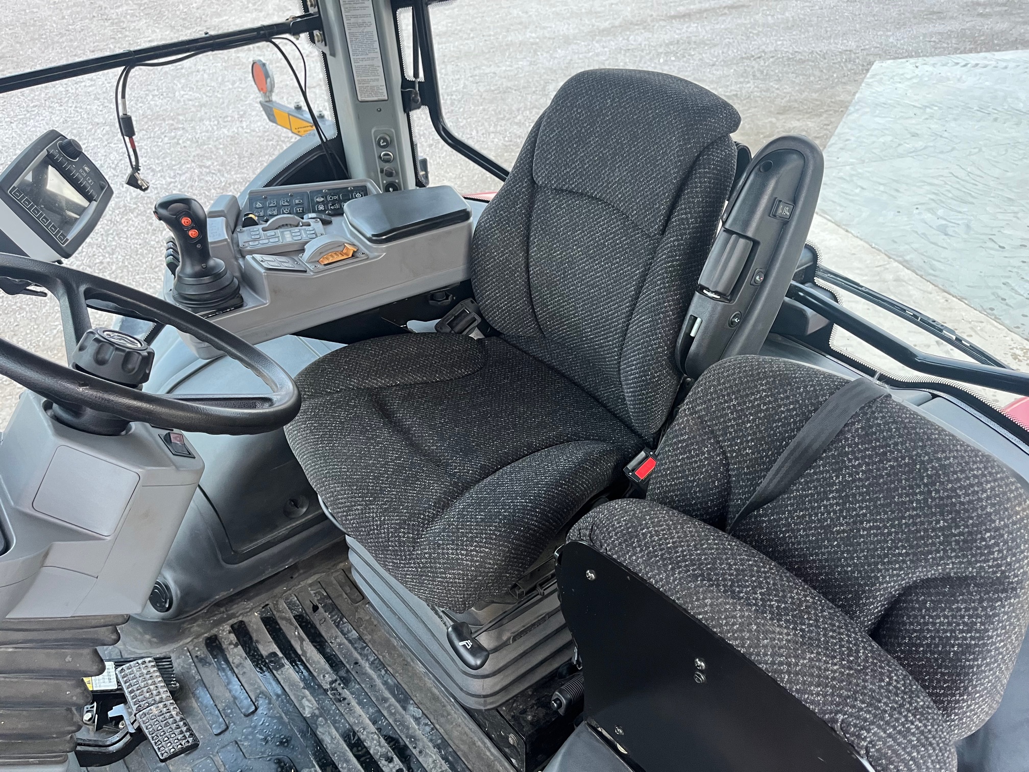 2016 Versatile 310 Tractor