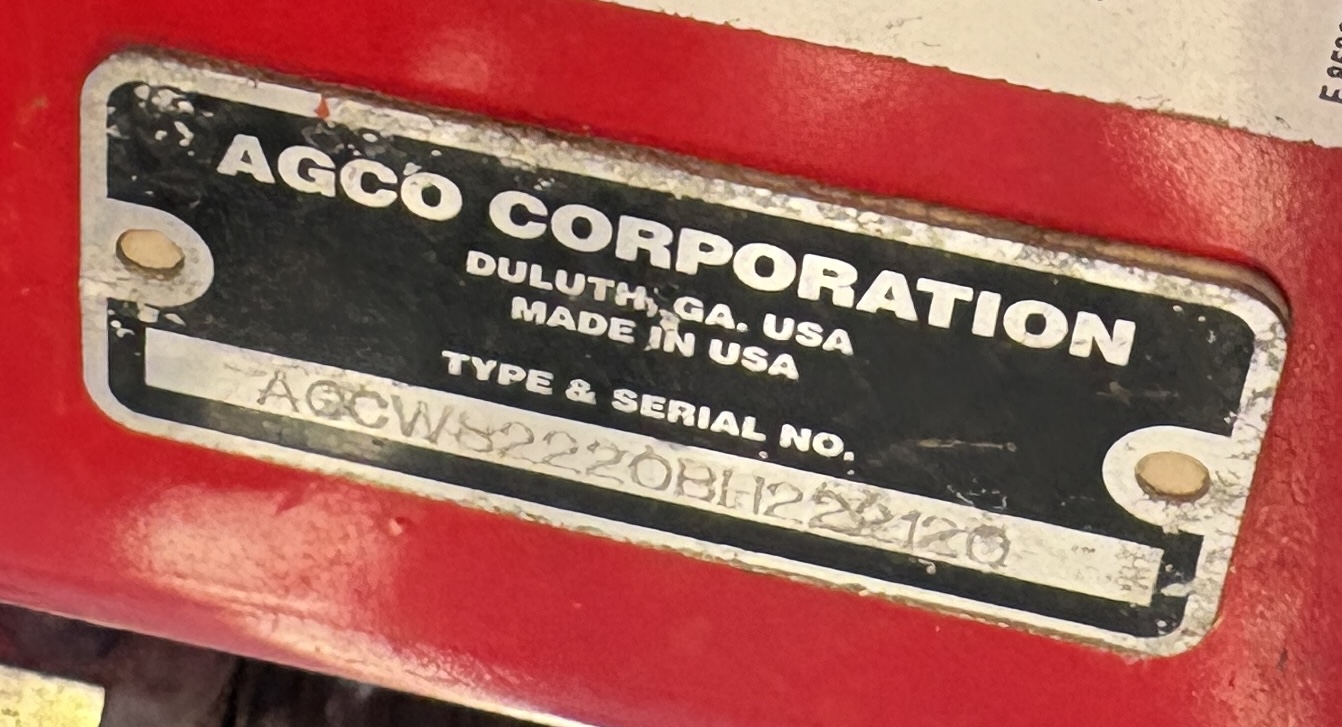 2011 White 8222 Planter