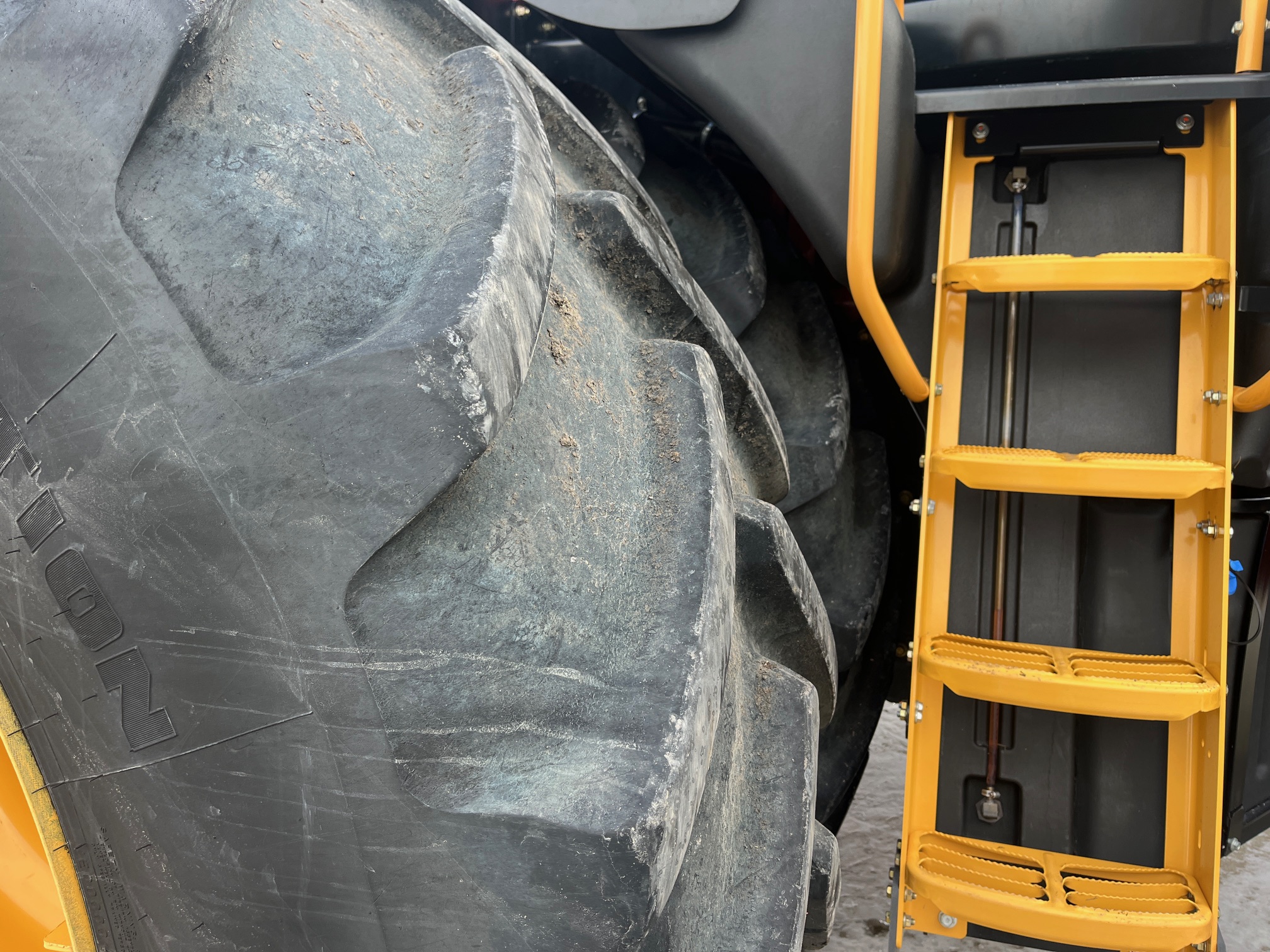 2011 Versatile 405 Tractor