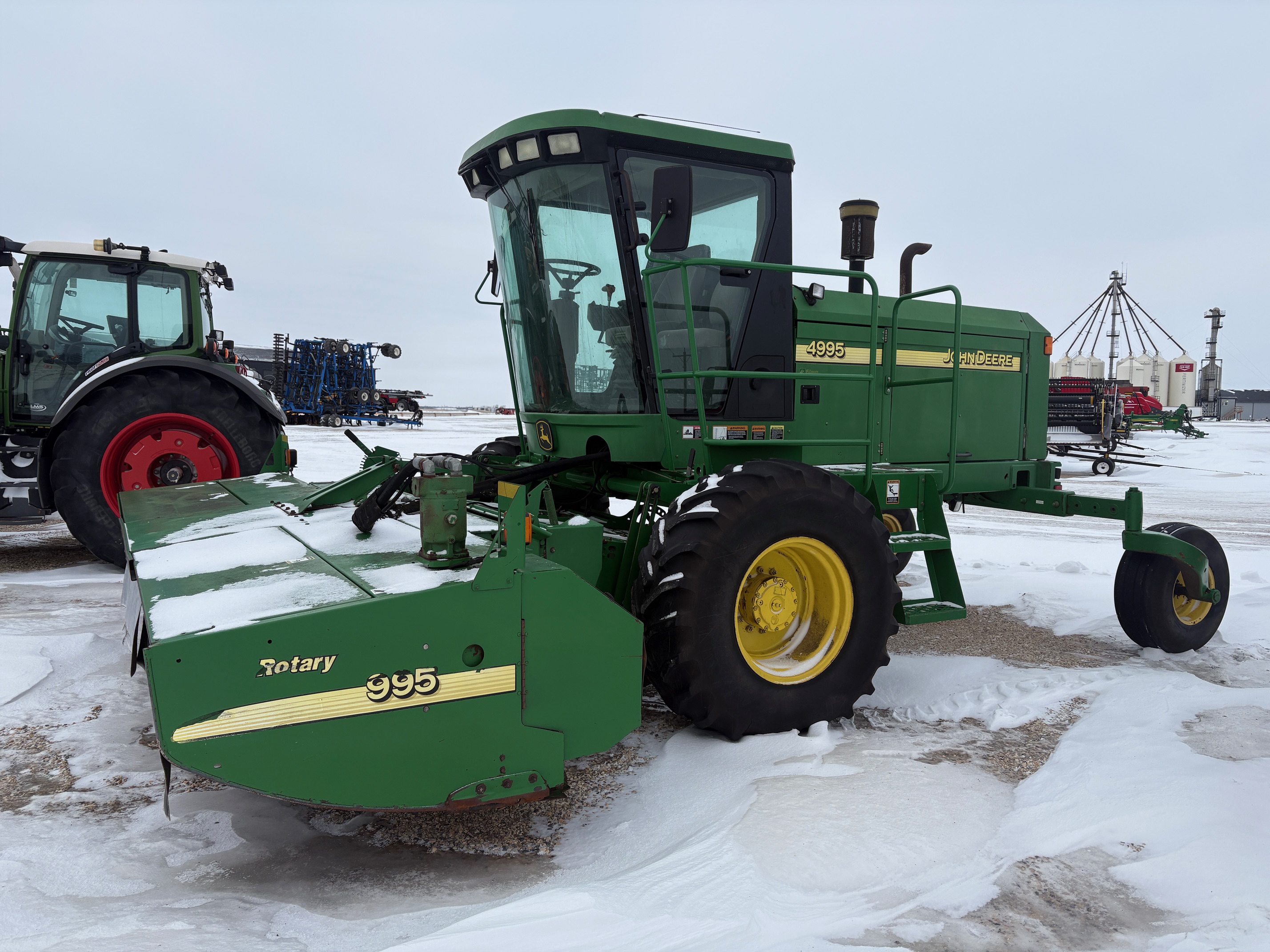 2005 John Deere 4995 Windrower