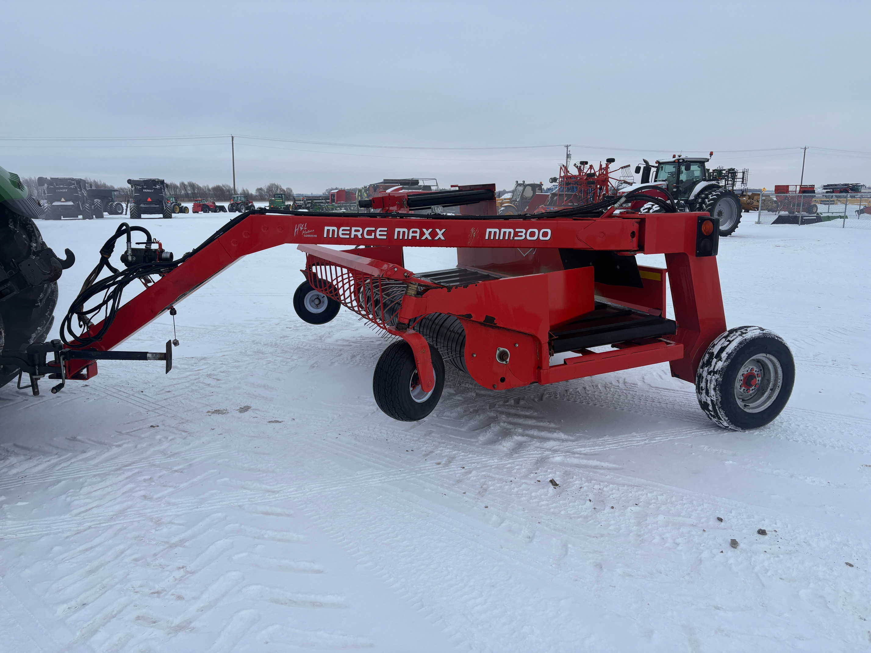 2008 Kuhn MM300 Hay Merger