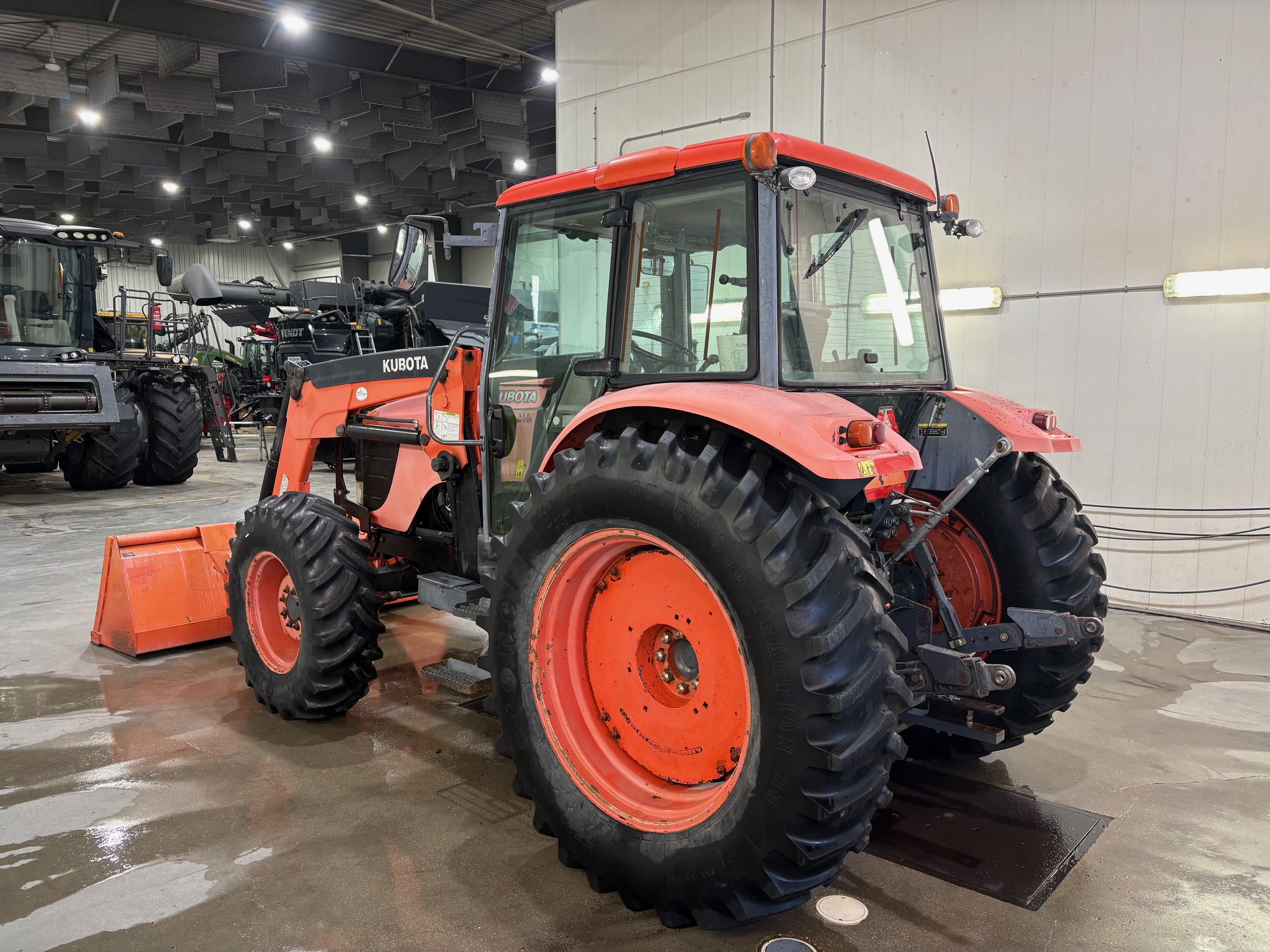 2008 Kubota M125 Tractor