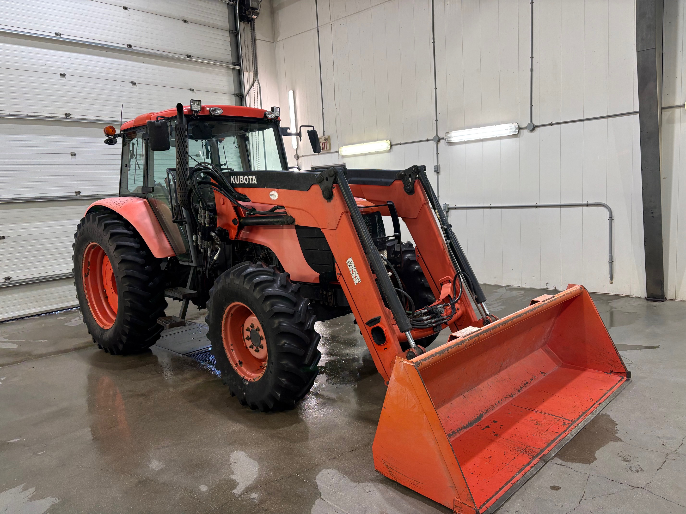 2008 Kubota M125 Tractor
