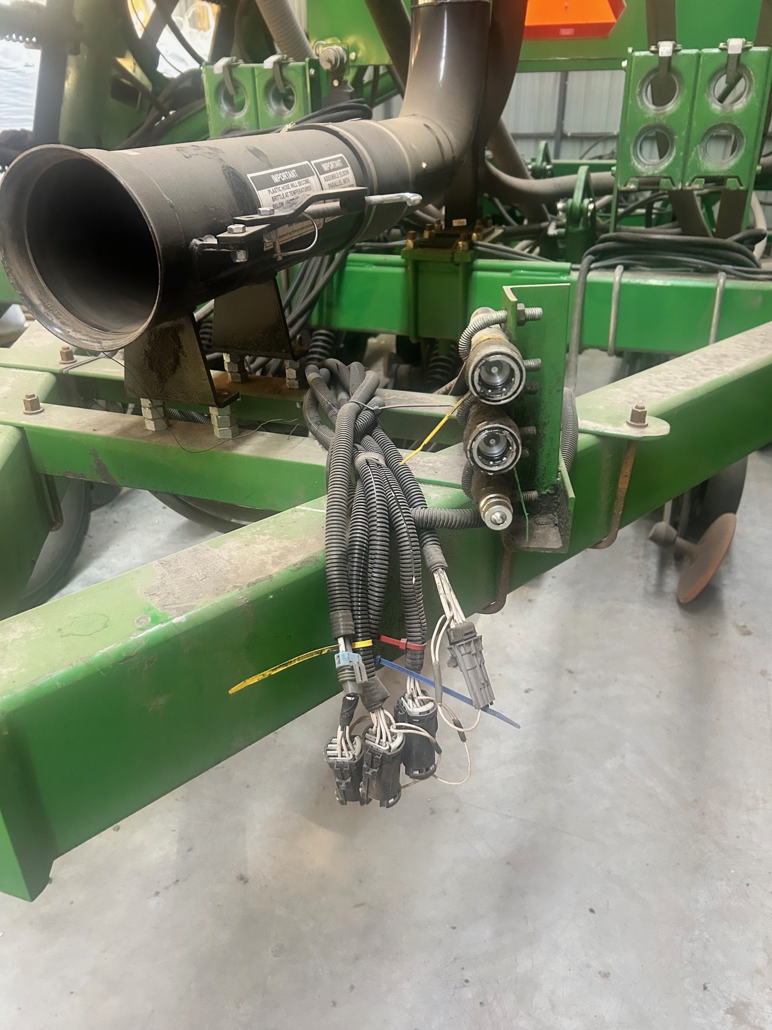 2009 John Deere 1890 Air Seeder