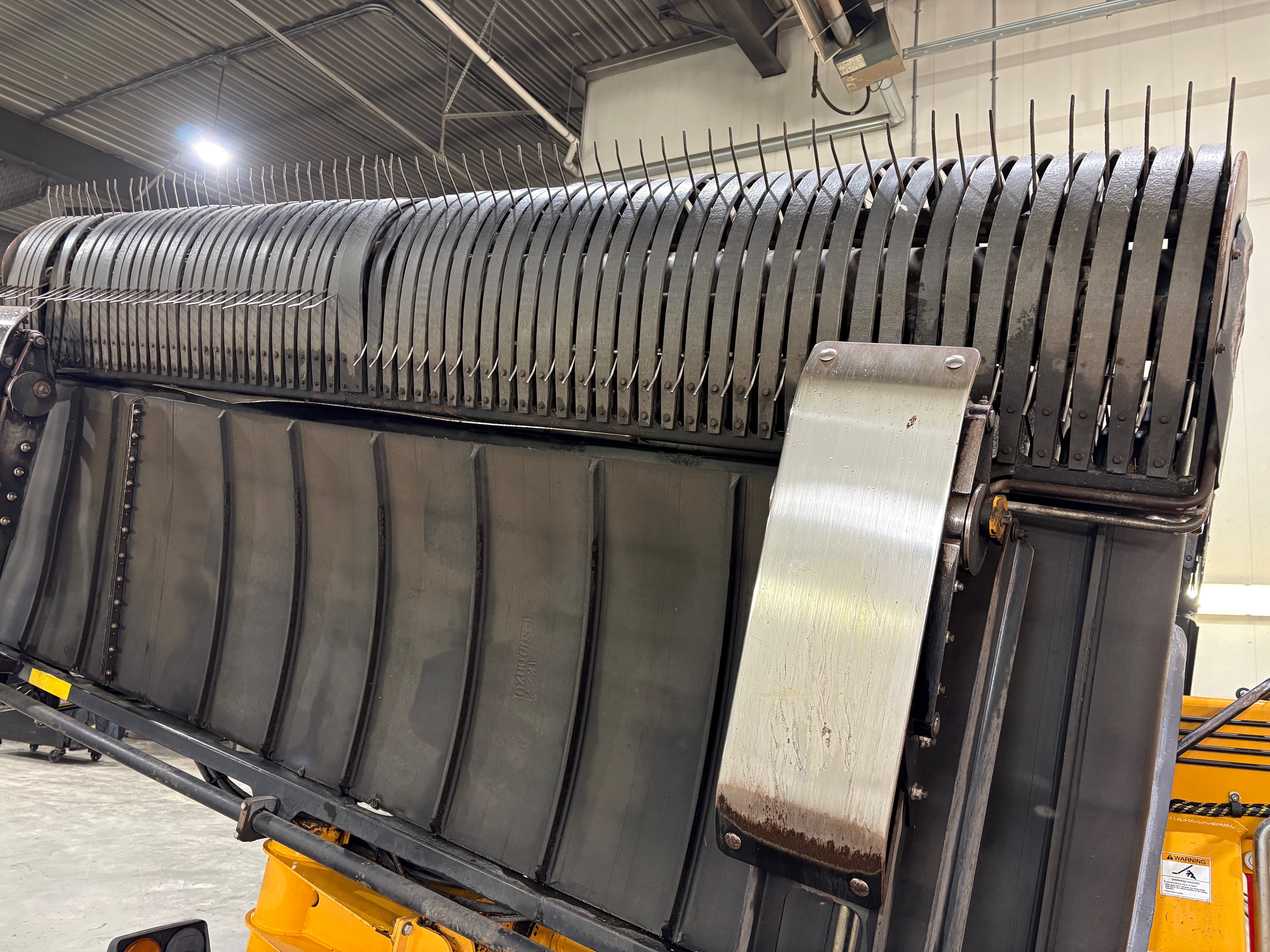 2012 Oxbo 2334 Hay Merger