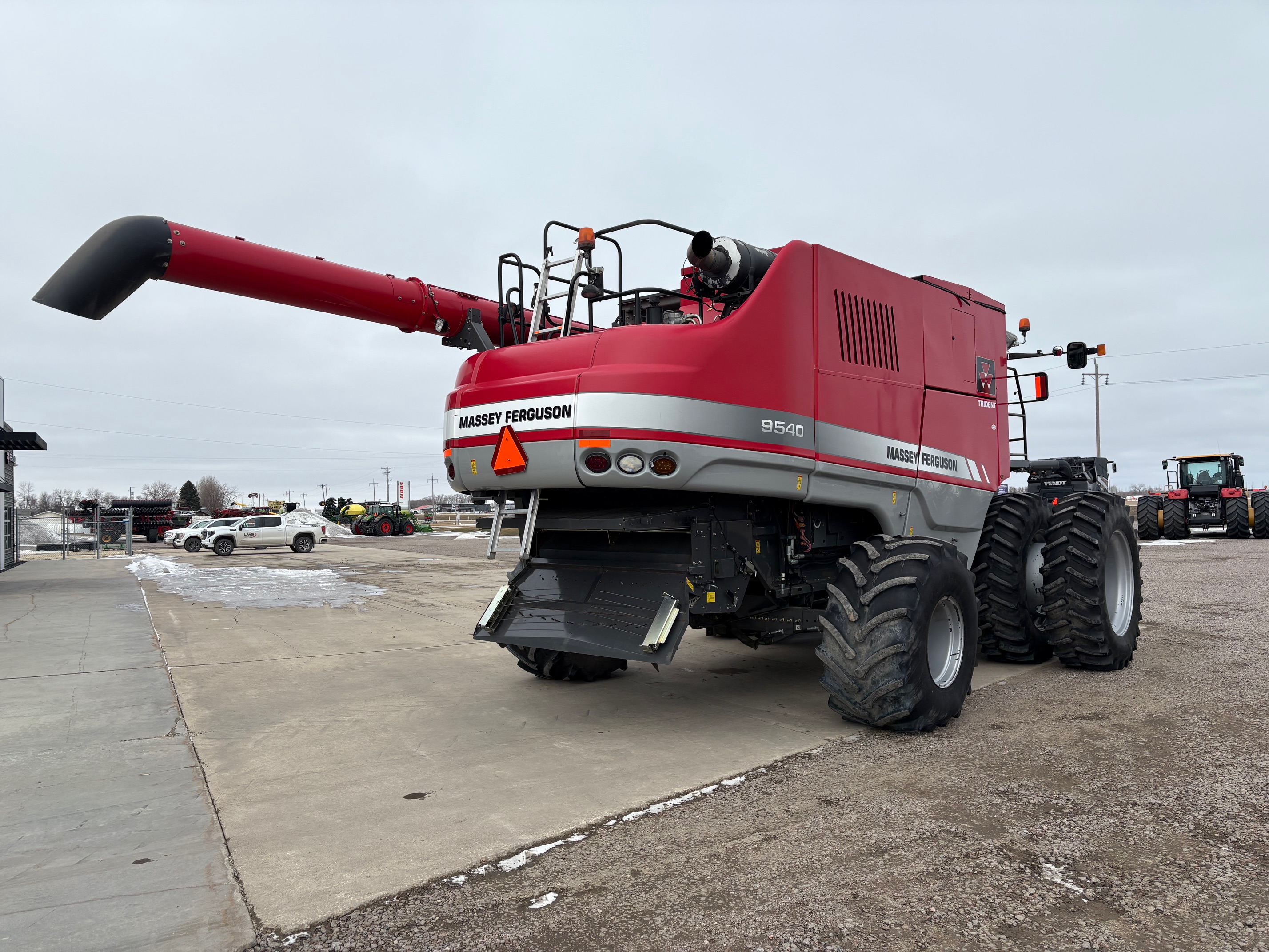 2012 Massey Ferguson 9540 Combine