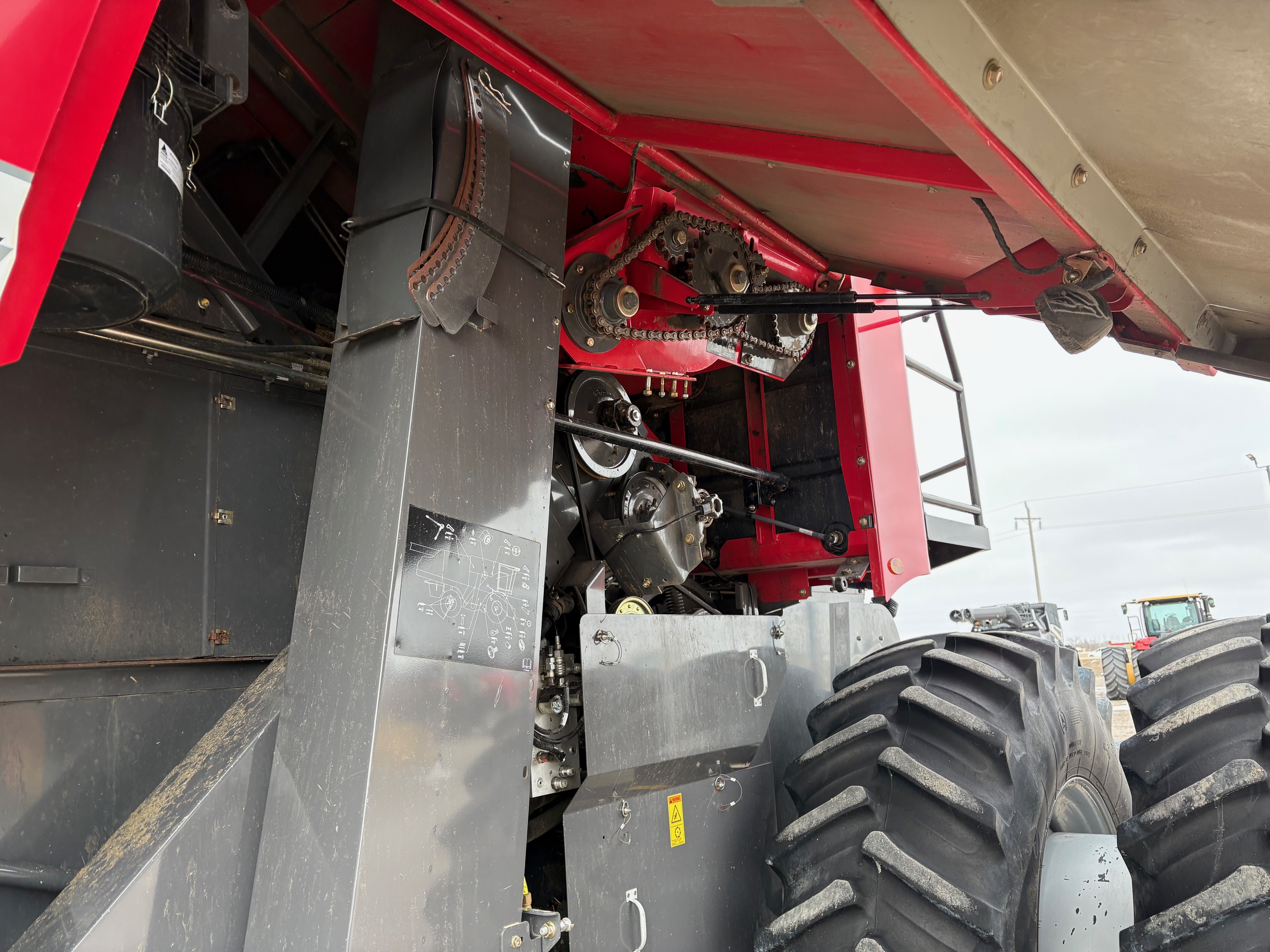 2012 Massey Ferguson 9540 Combine