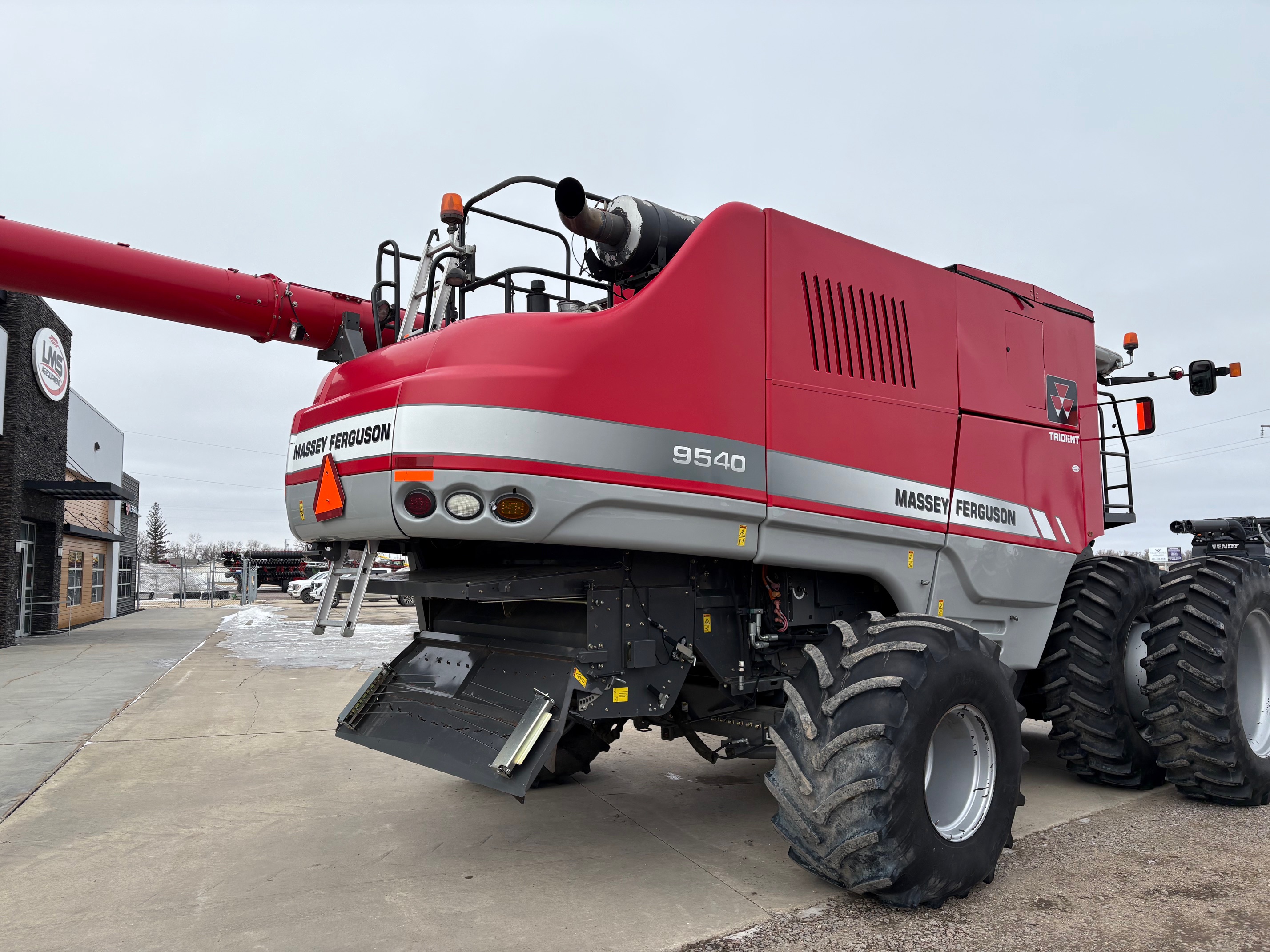 2012 Massey Ferguson 9540 Combine