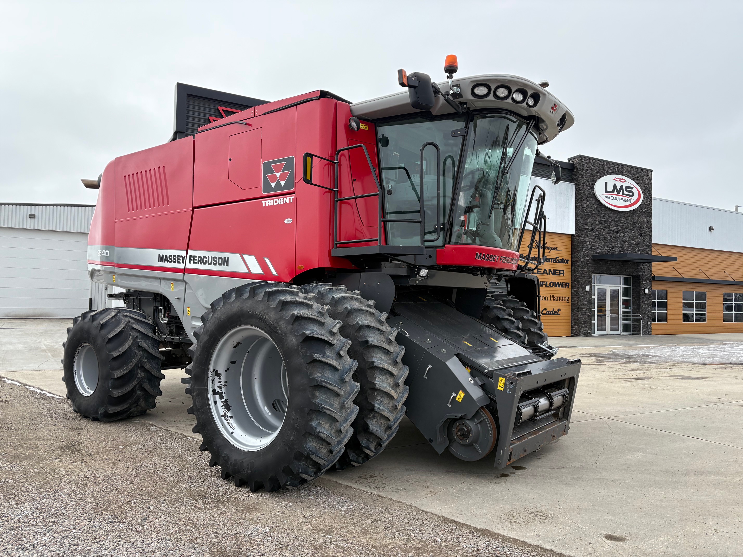 2012 Massey Ferguson 9540 Combine