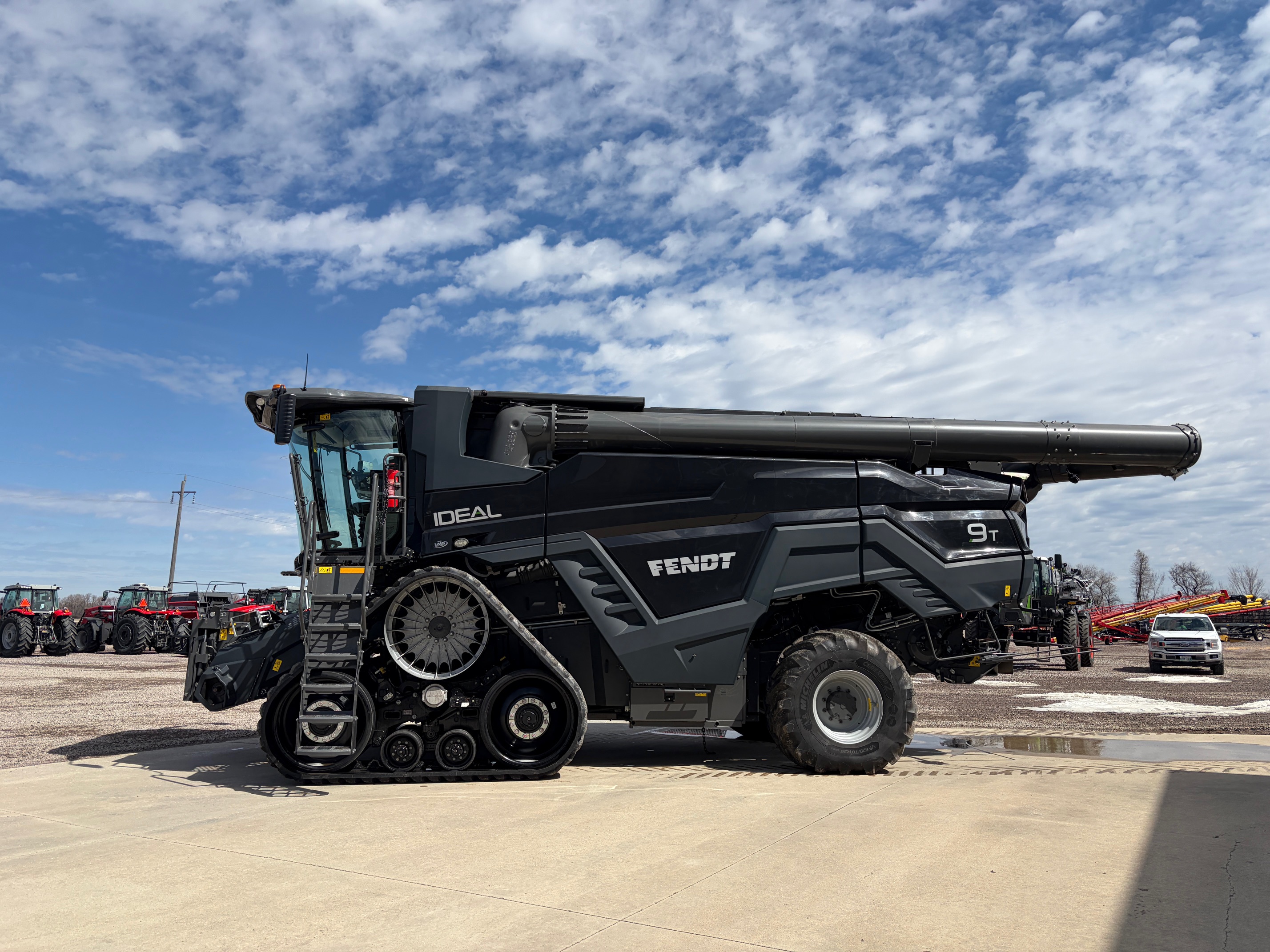2024 Fendt FTC9T Combine