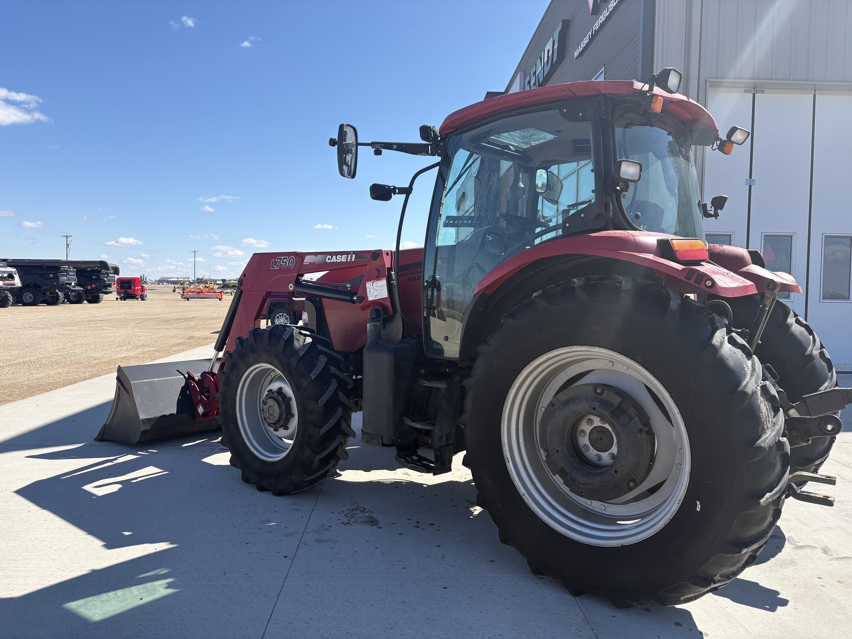 2009 Case IH MXU115 Tractor