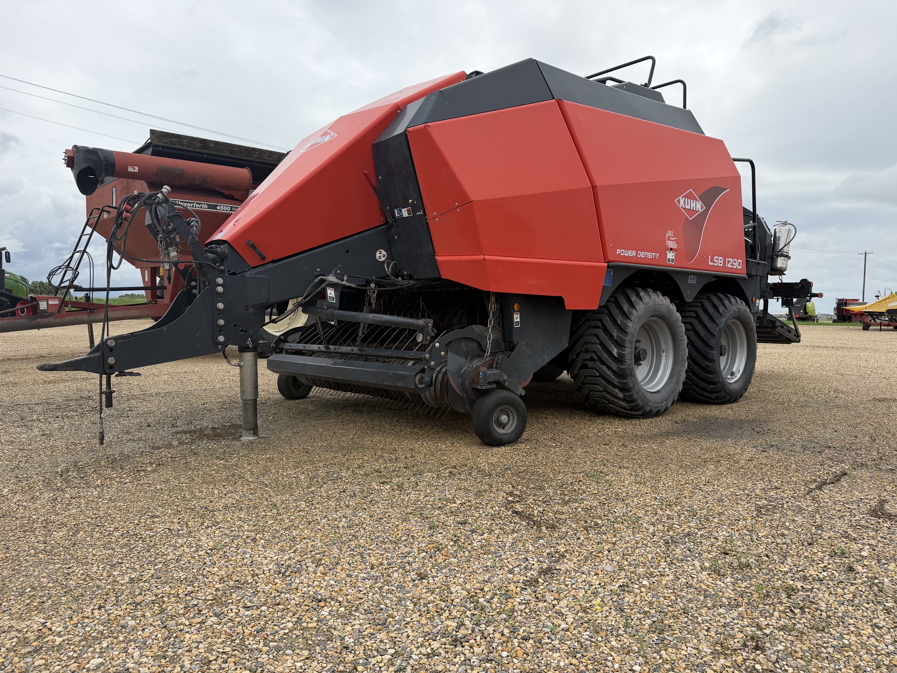 2014 Kuhn LSB 1290 Baler/Big Square