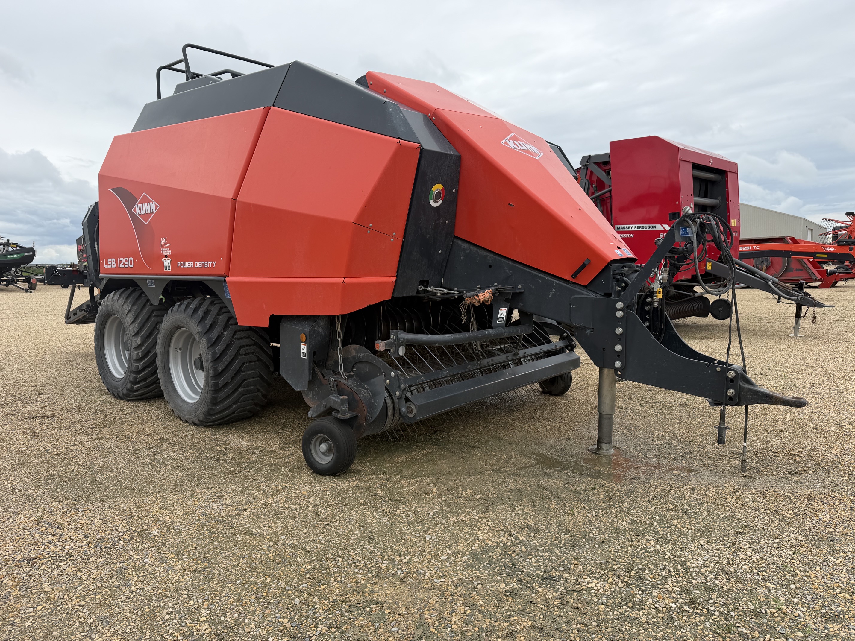 2014 Kuhn LSB 1290 Baler/Big Square