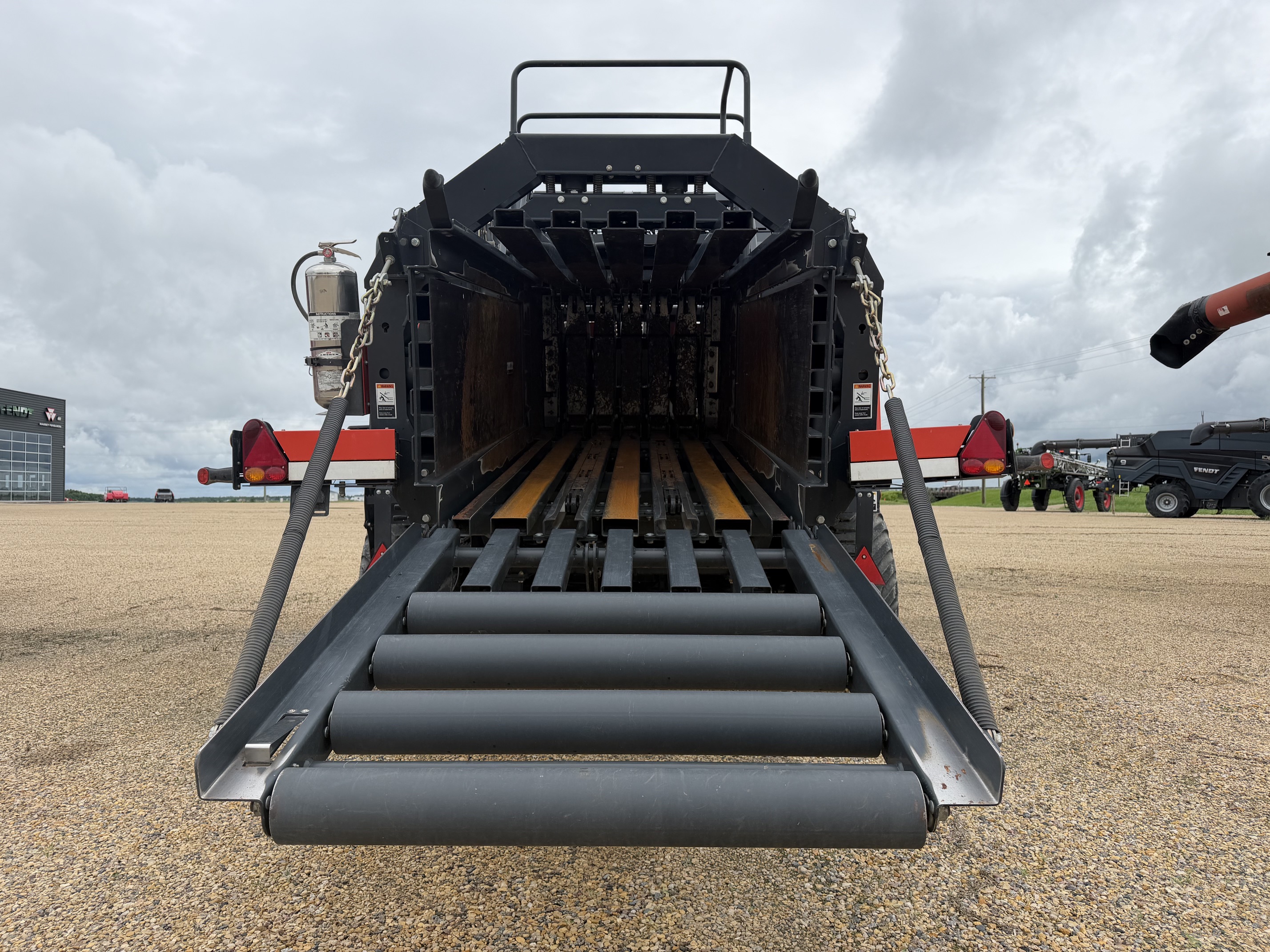 2014 Kuhn LSB 1290 Baler/Big Square