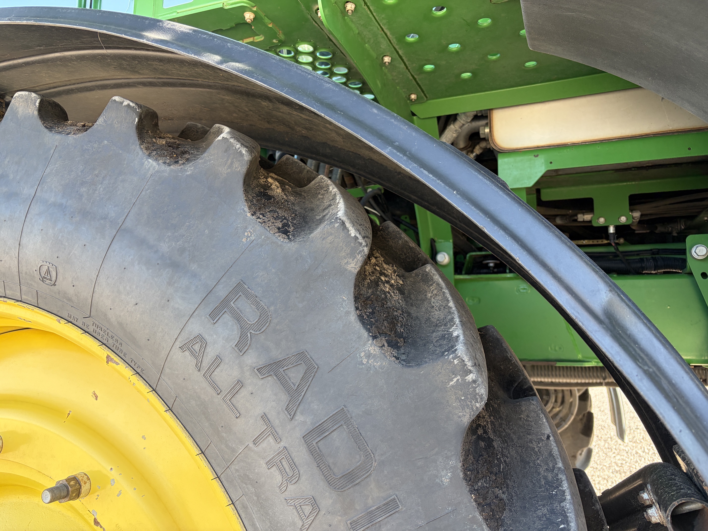 2015 John Deere R4045 Sprayer/High Clearance