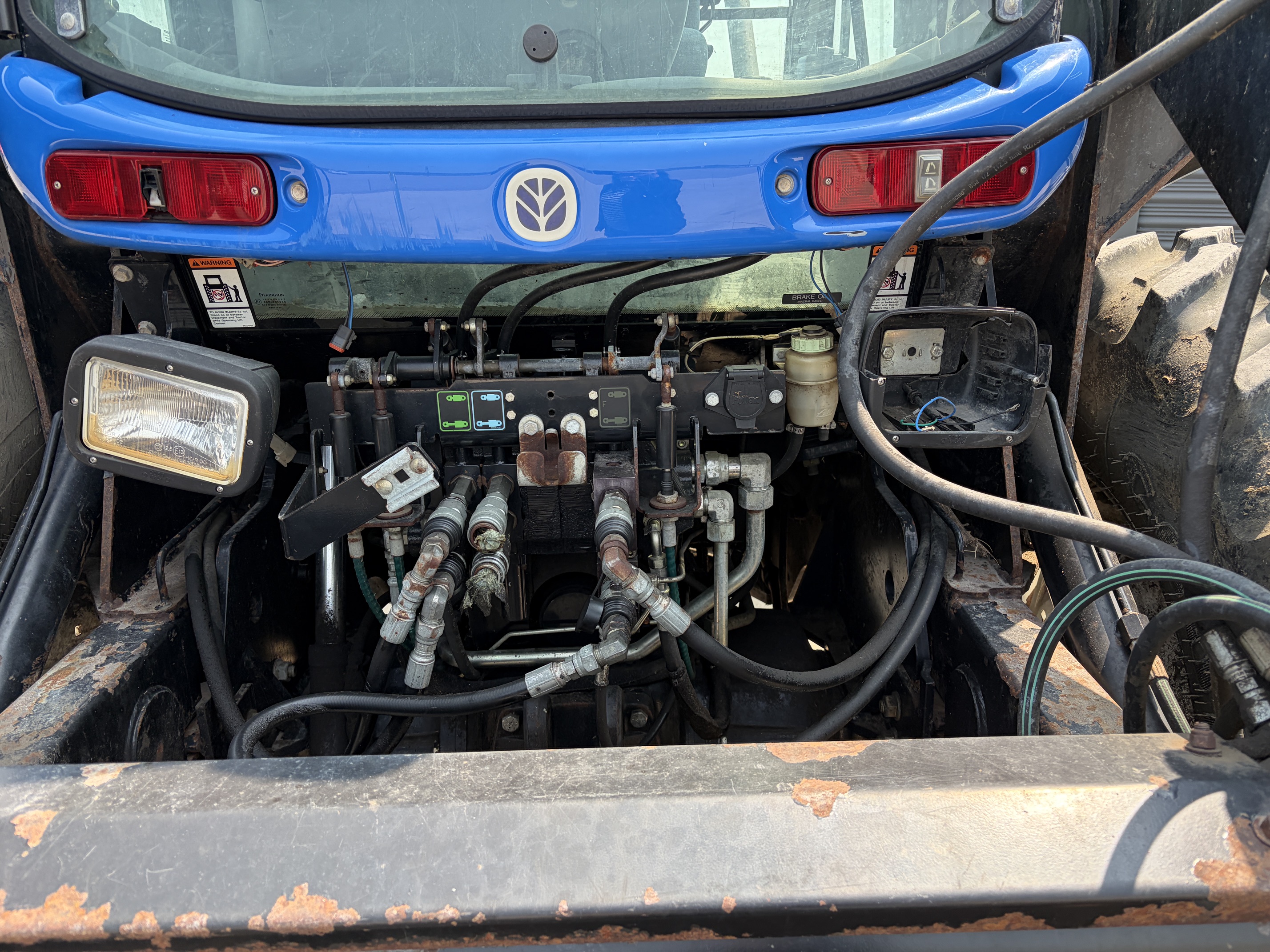 2014 New Holland TV6070 Tractor