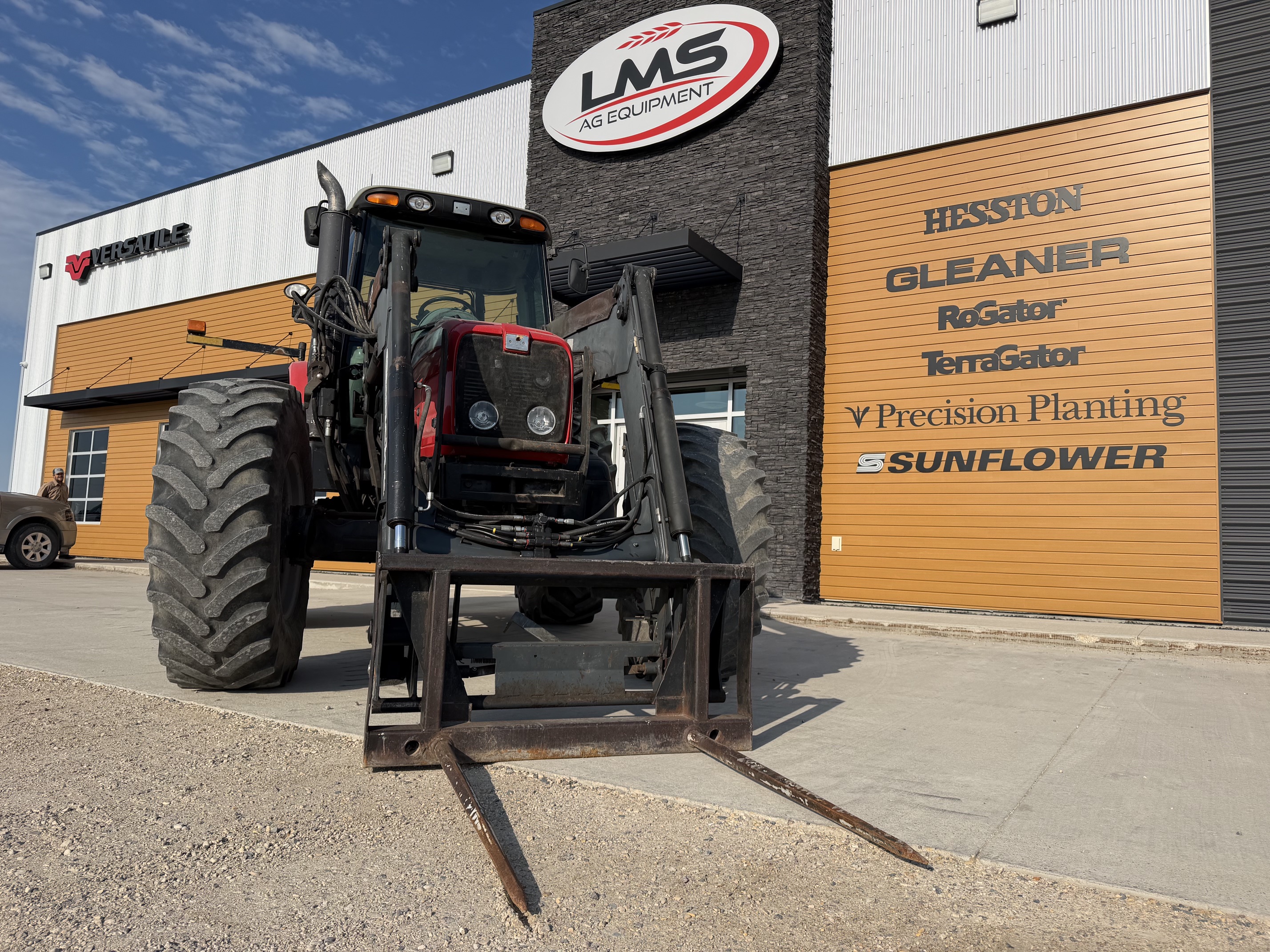 2005 Massey Ferguson 6480 Tractor