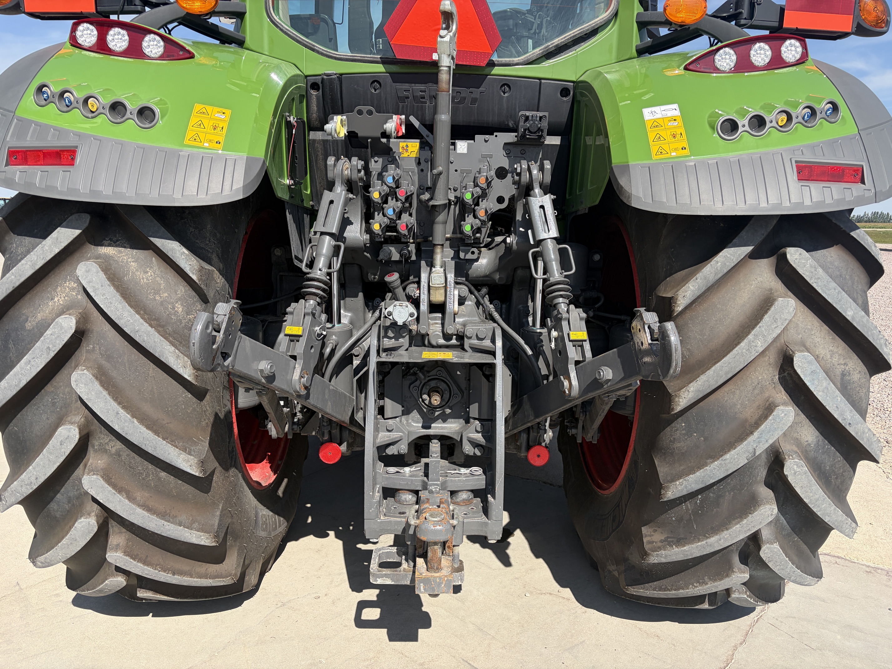 2025 Fendt 718 Gen6 Tractor