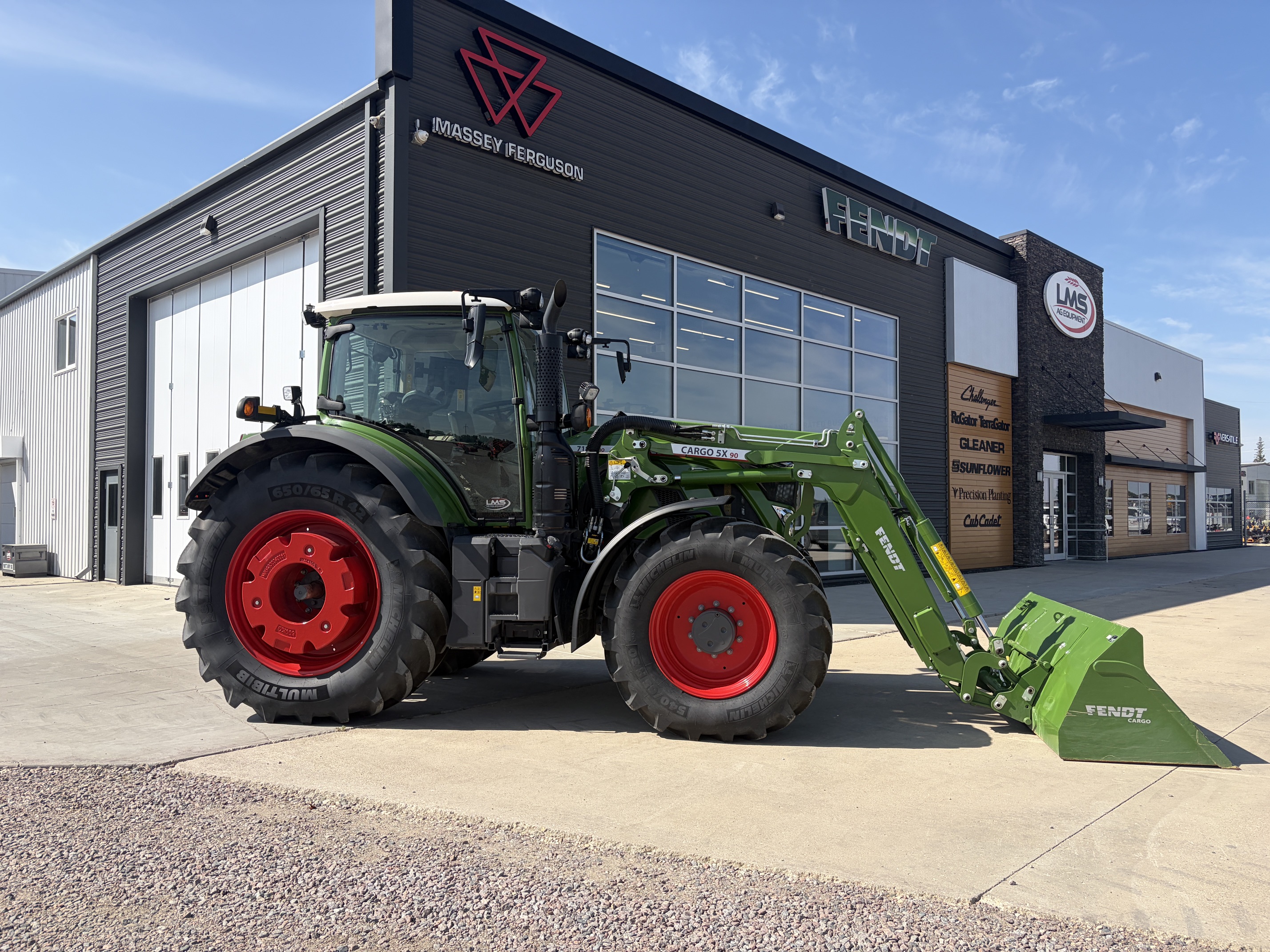 2025 Fendt 718 Gen6 Tractor