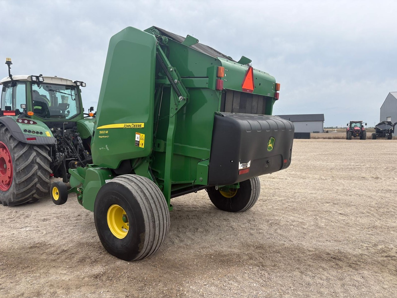 2017 John Deere 560M Baler/Round