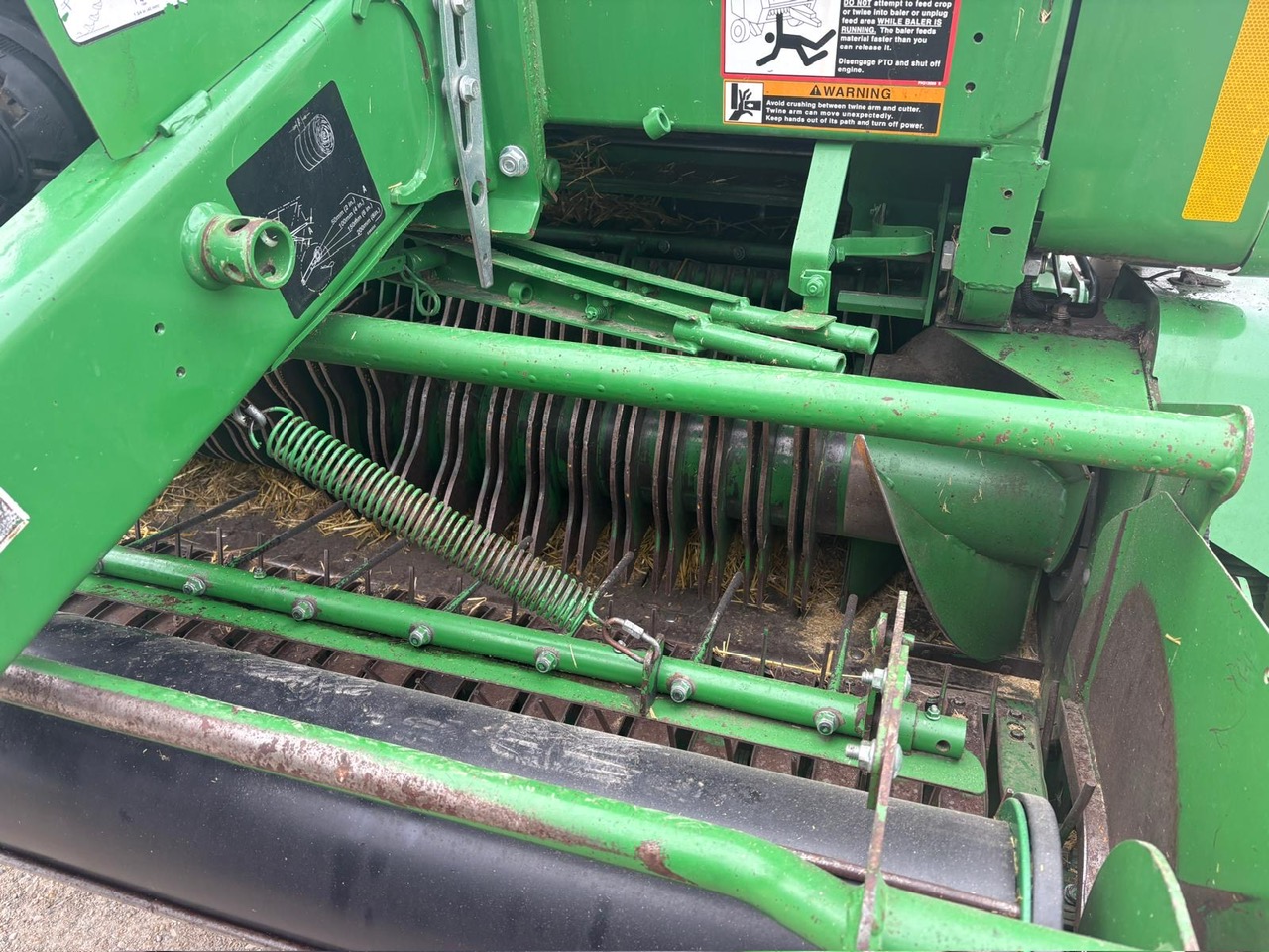 2017 John Deere 560M Baler/Round