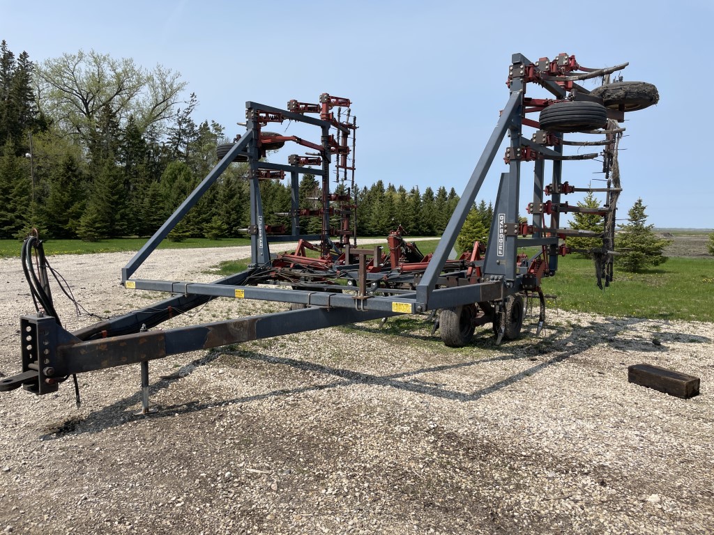 1984 Friggstad 300 Chisel Plow