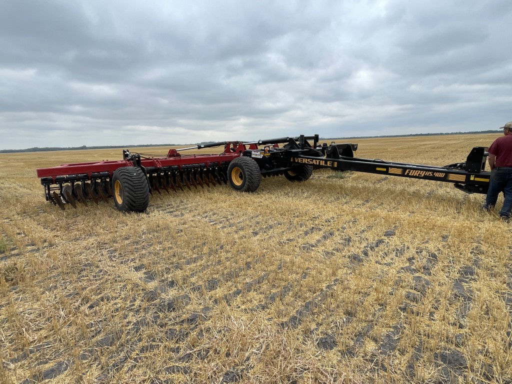 2018 Versatile HS400 Disk High Speed