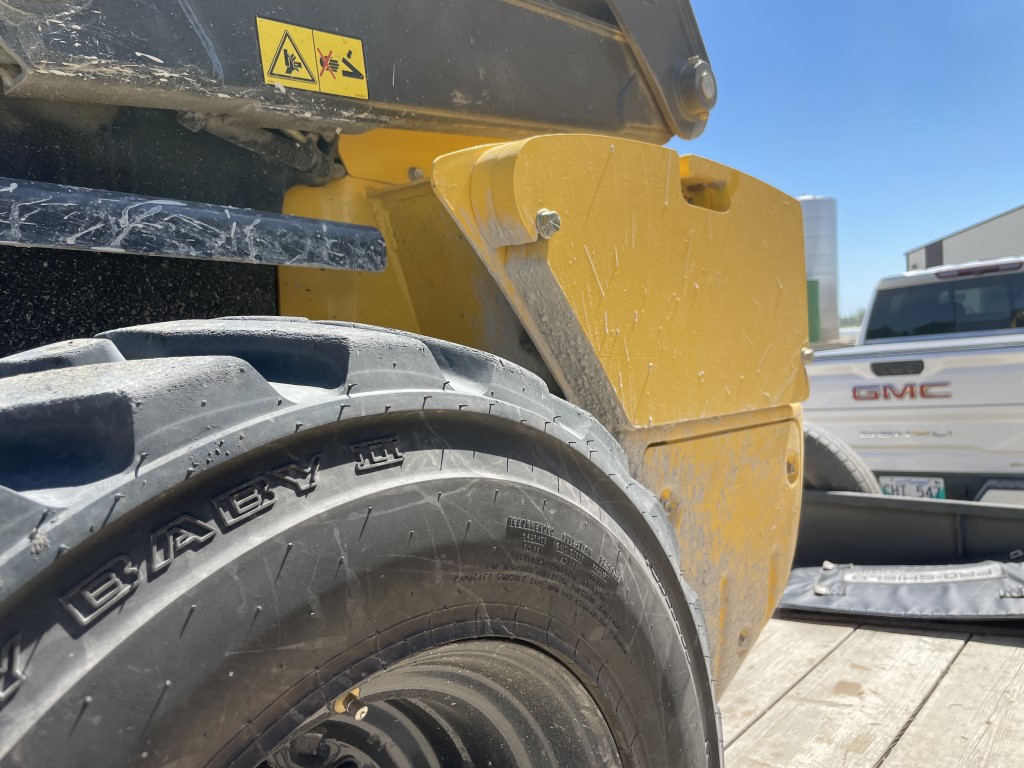 2021 New Holland L328 Skid Steer Loader