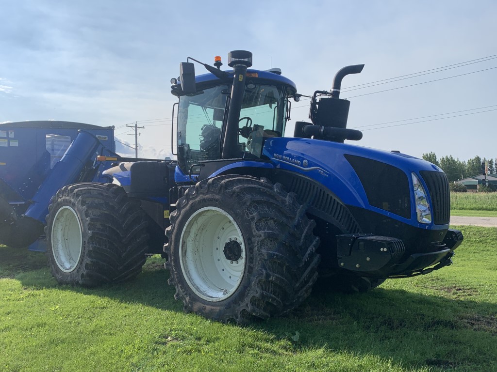 2022 New Holland T9.530HD Tractor 4WD