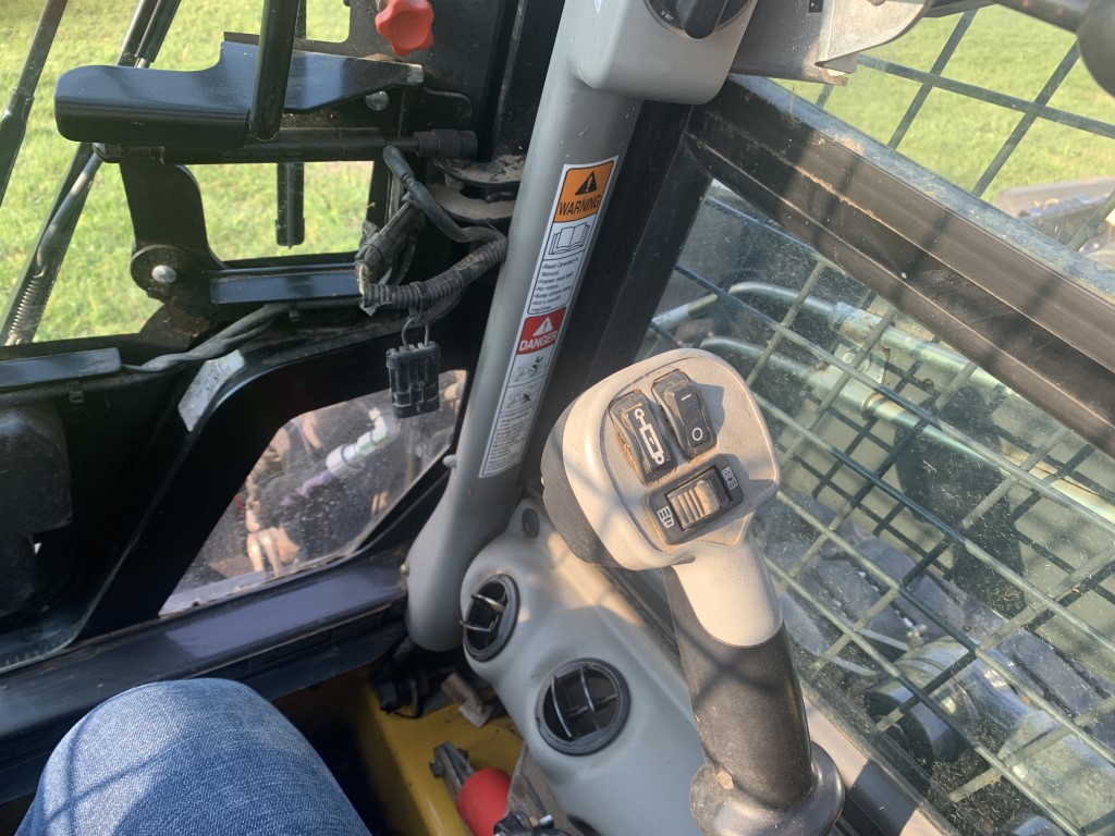 2020 New Holland L220 Skid Steer Loader