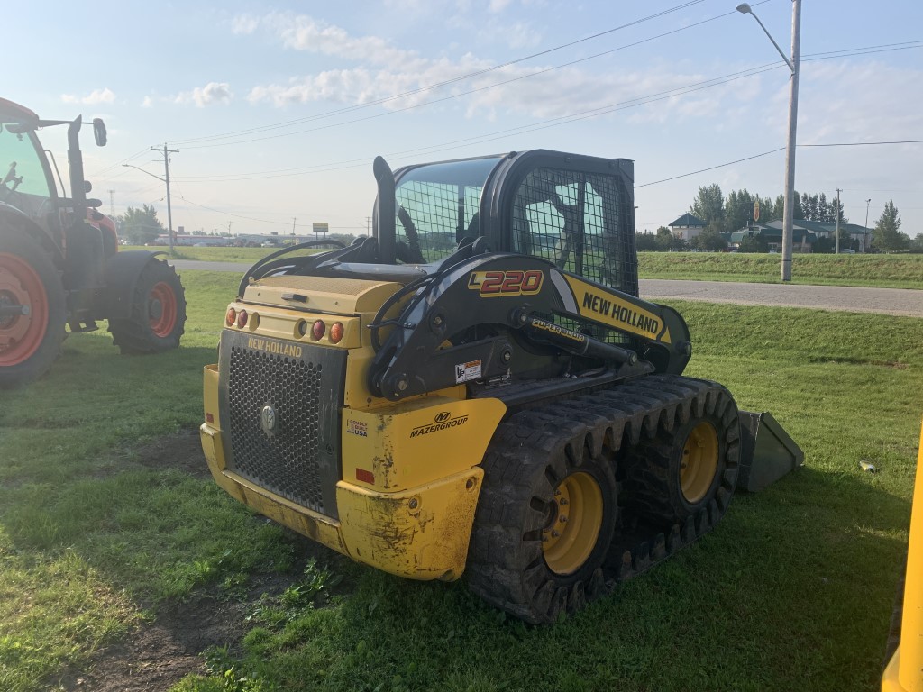 2020 New Holland L220 Skid Steer Loader