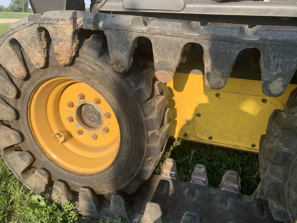 2020 New Holland L220 Skid Steer Loader