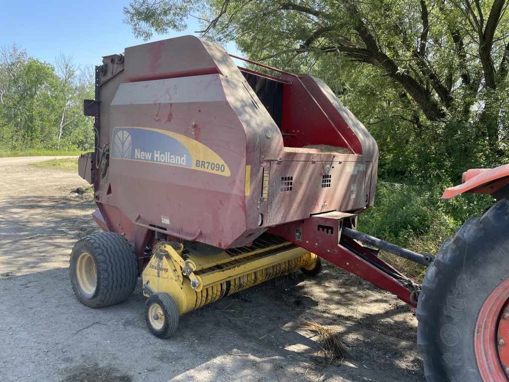 2013 New Holland BR7090 Baler/Round