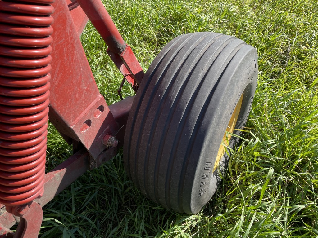 2012 New Holland H7550 Mower Conditioner/Disc