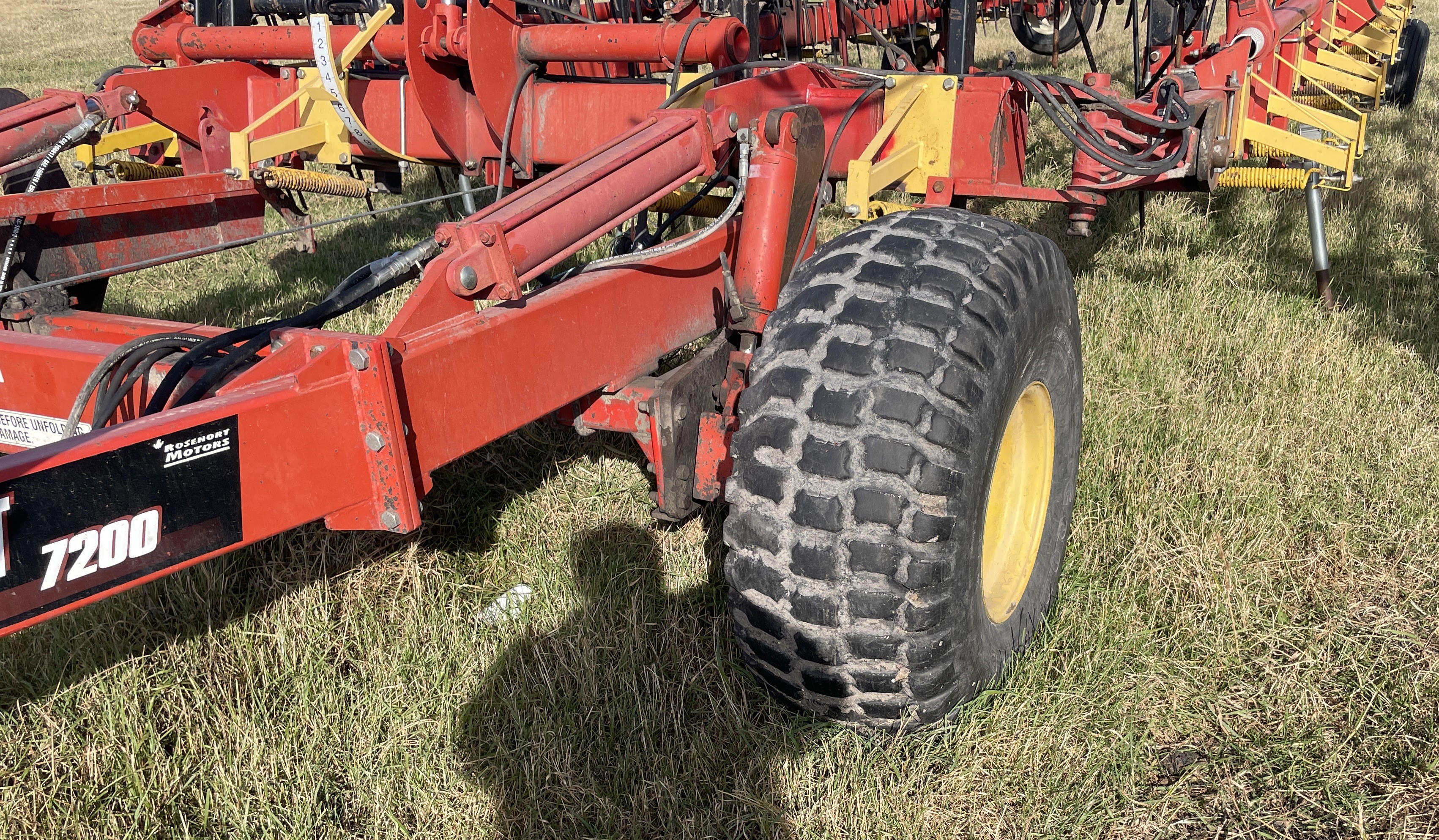 2004 Bourgault 7200-72 Harrow Heavy