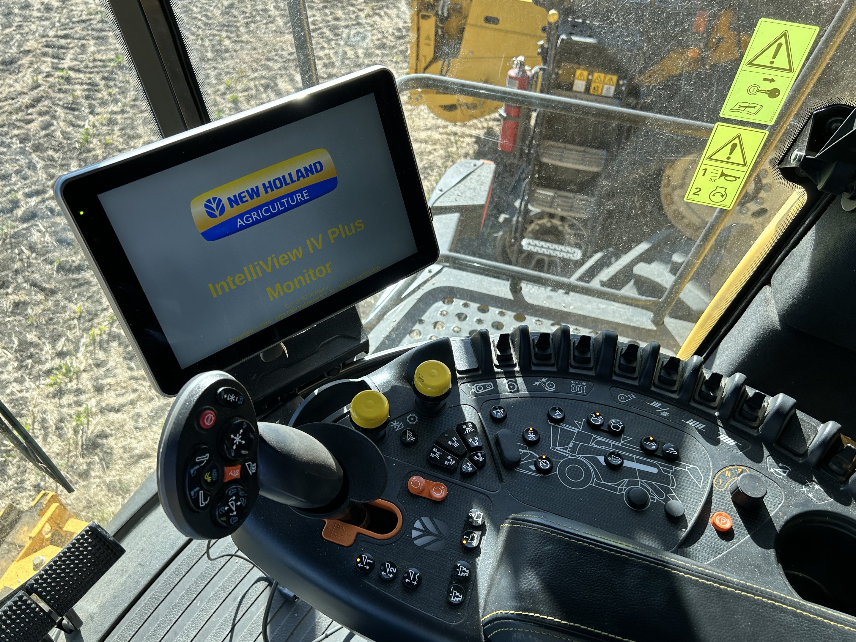 2024 New Holland CR9.90Z Combine