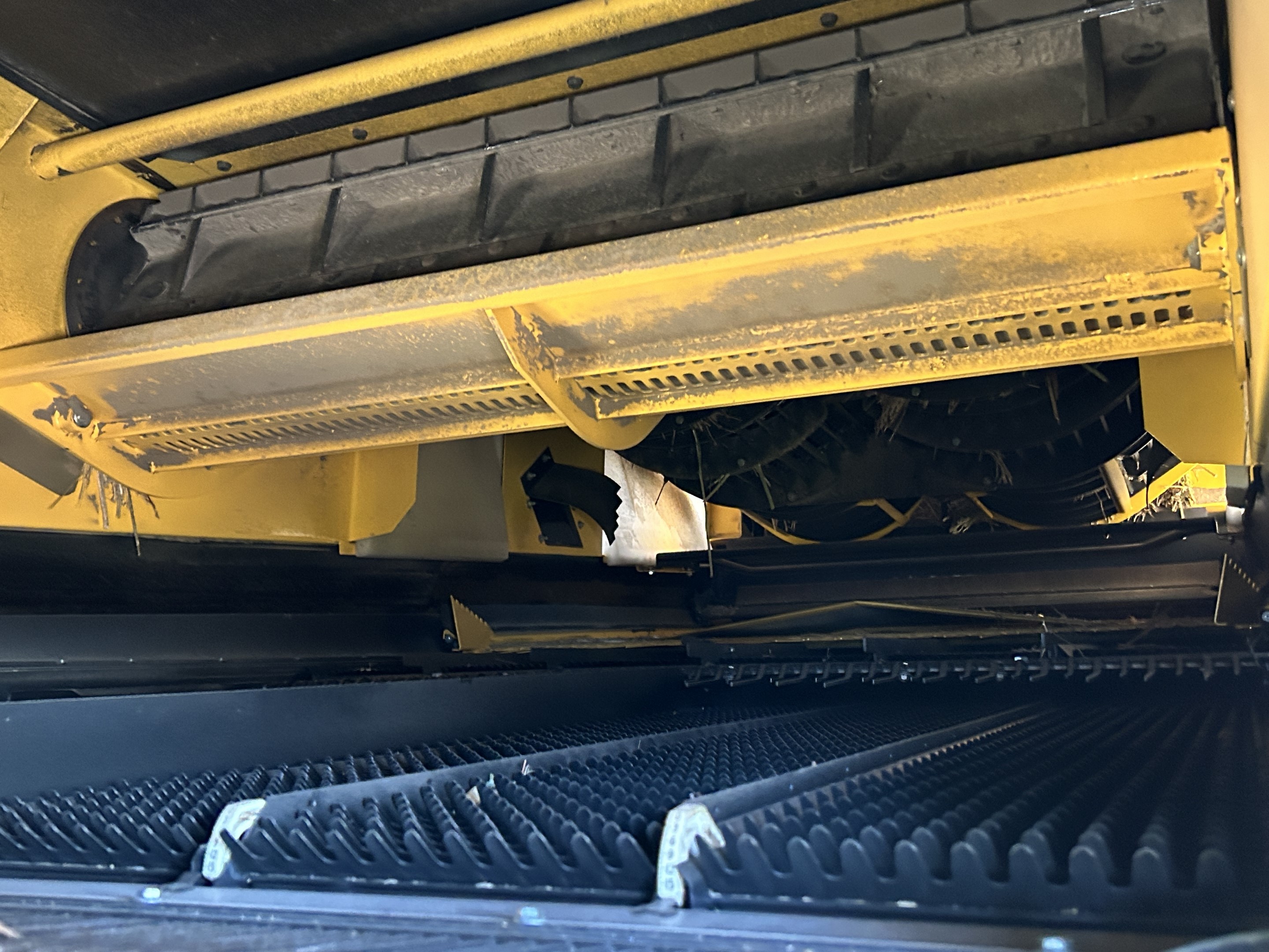 2024 New Holland CR9.90Z Combine