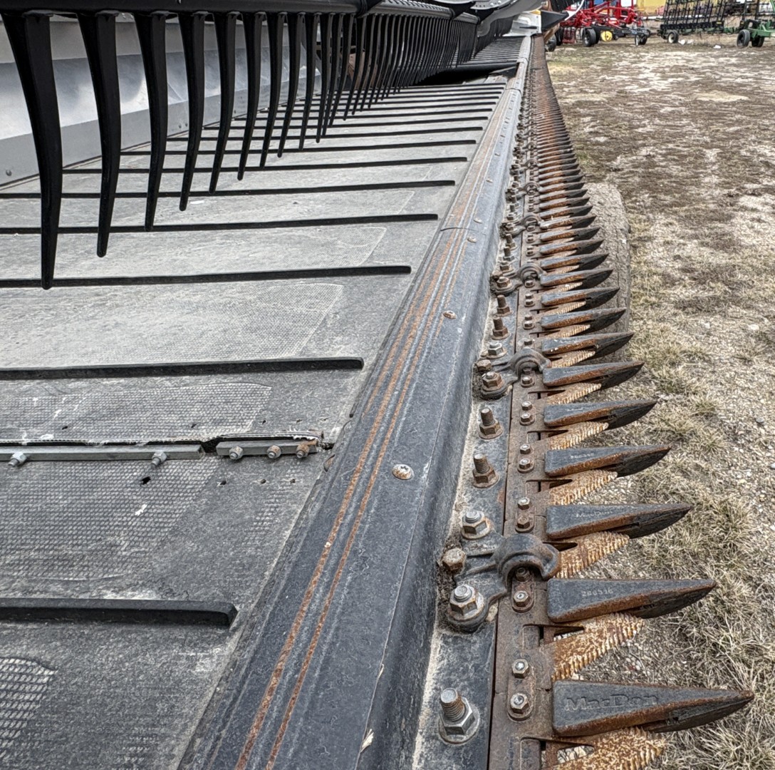 2023 MacDon FD240 Header Draper Flex