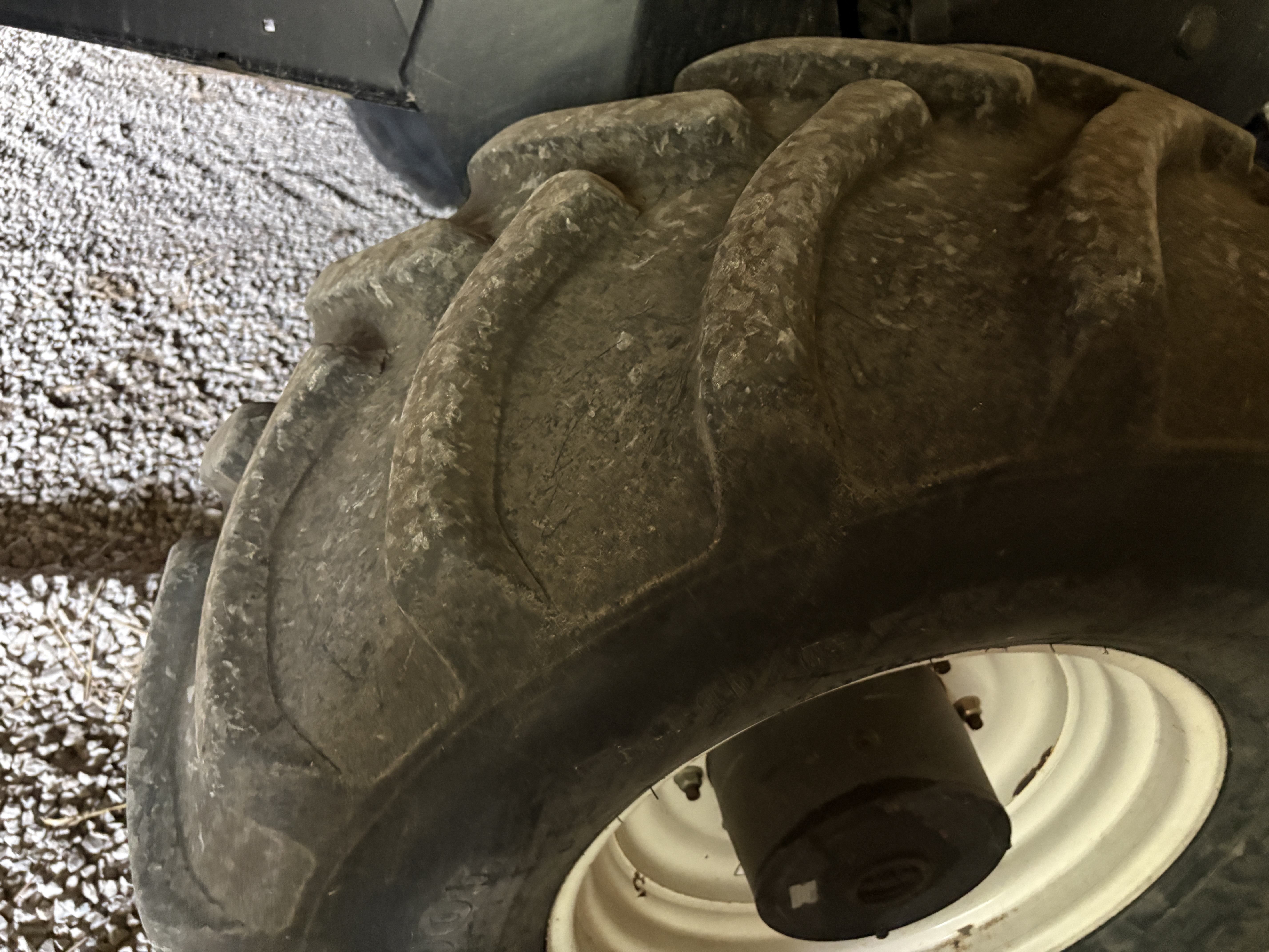 2005 Prairie Star 4952I Windrower