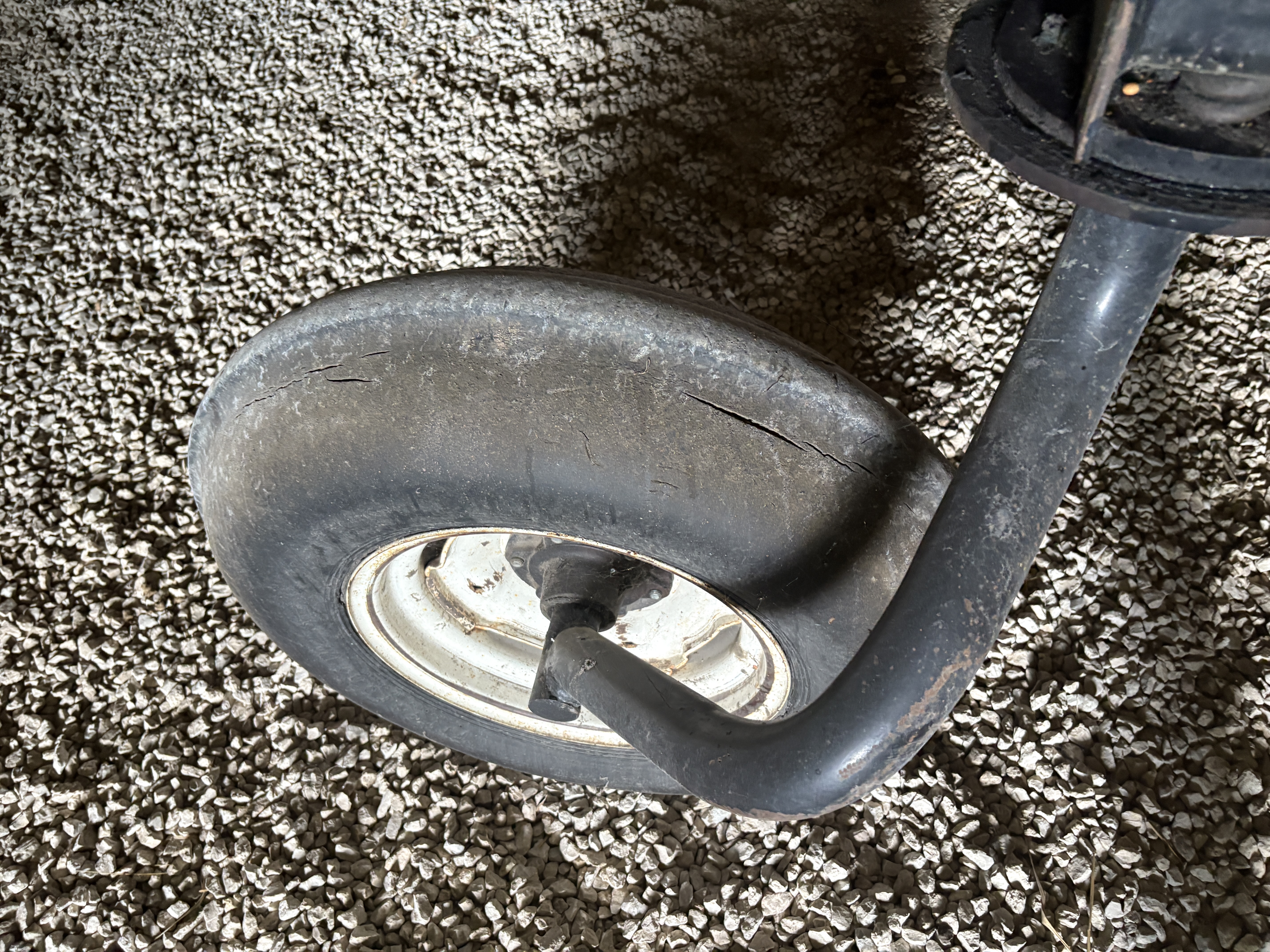 2005 Prairie Star 4952I Windrower