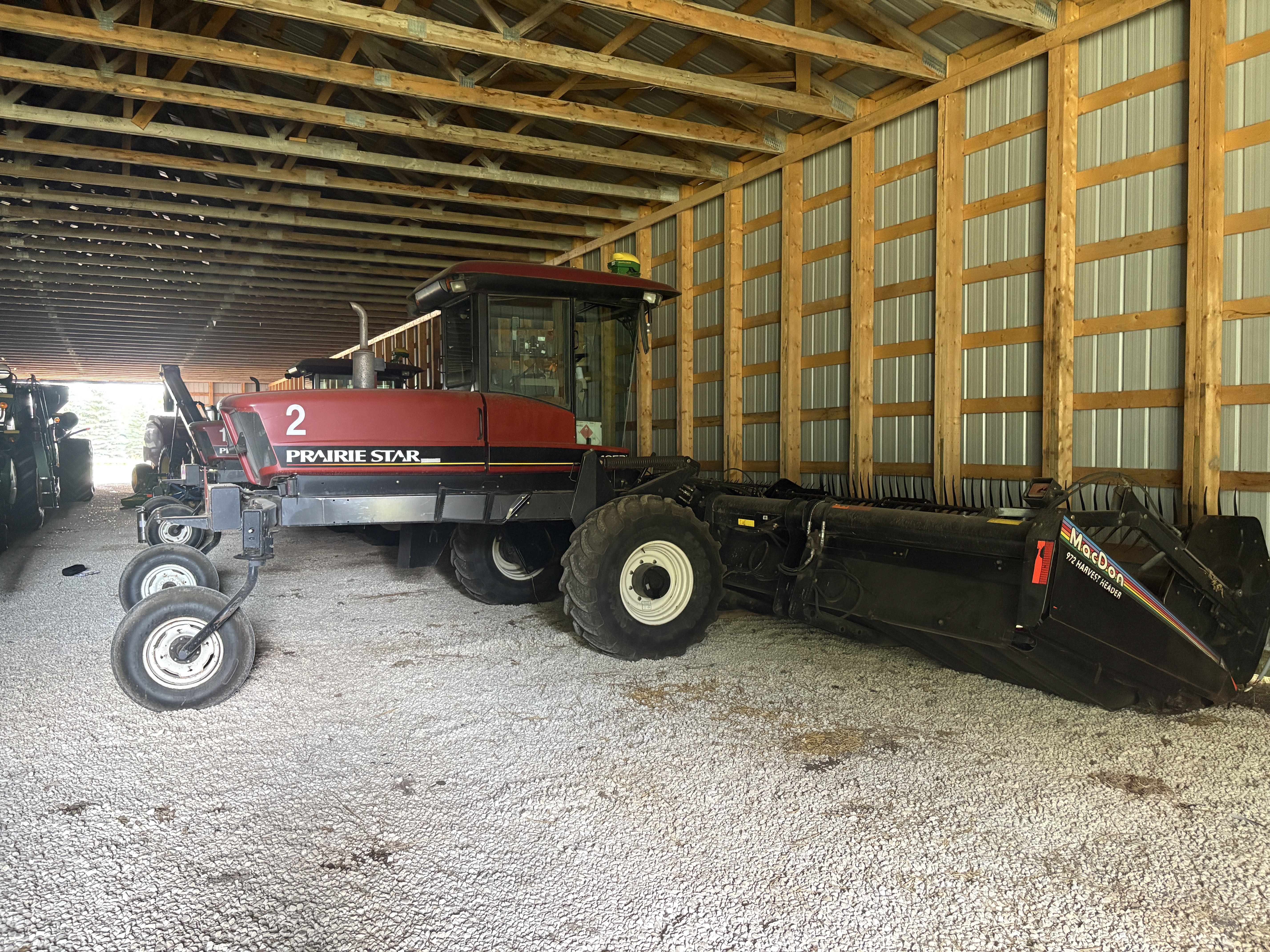 2005 Prairie Star 4952I Windrower