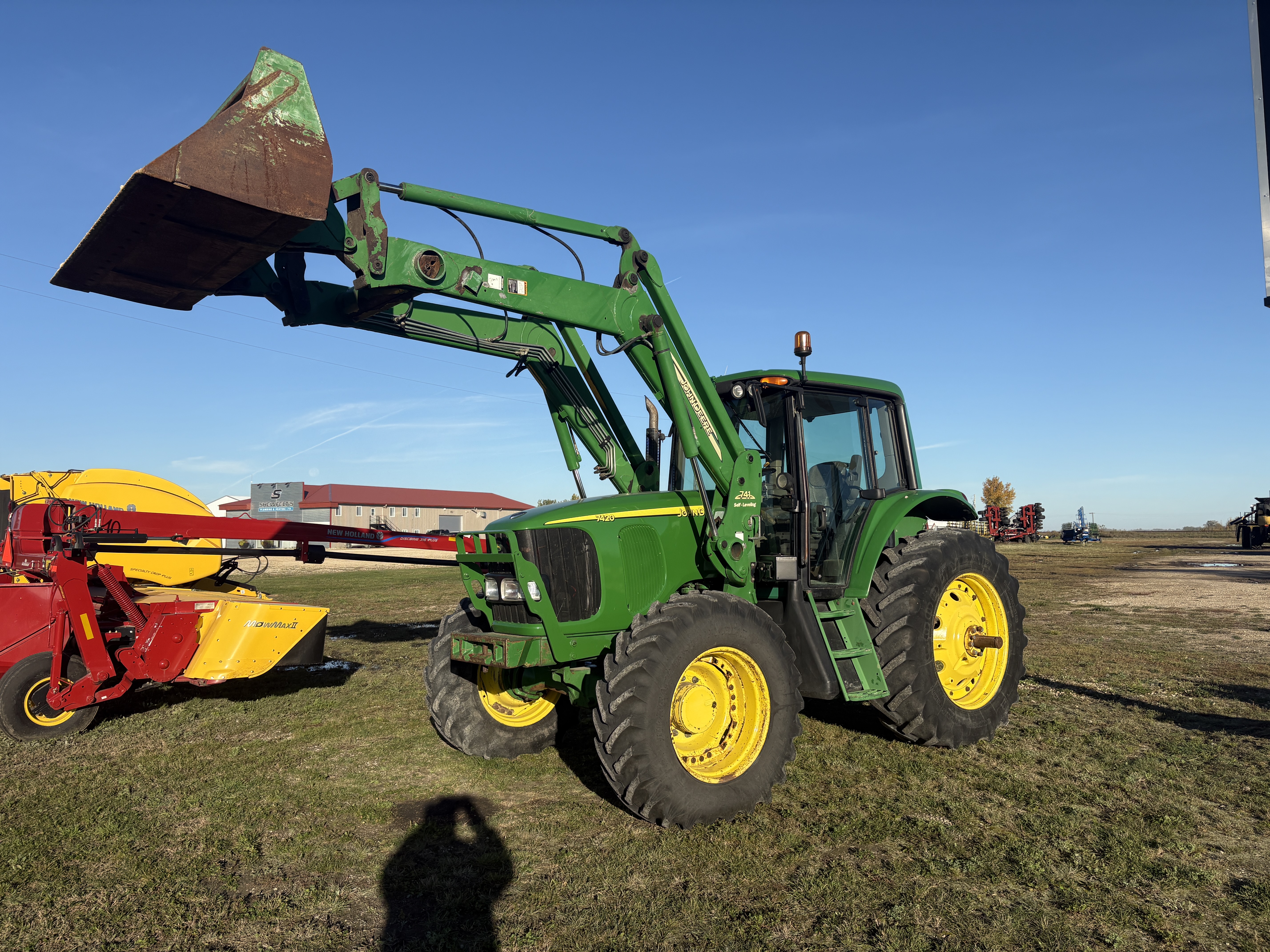 2004 John Deere 7420 Tractor