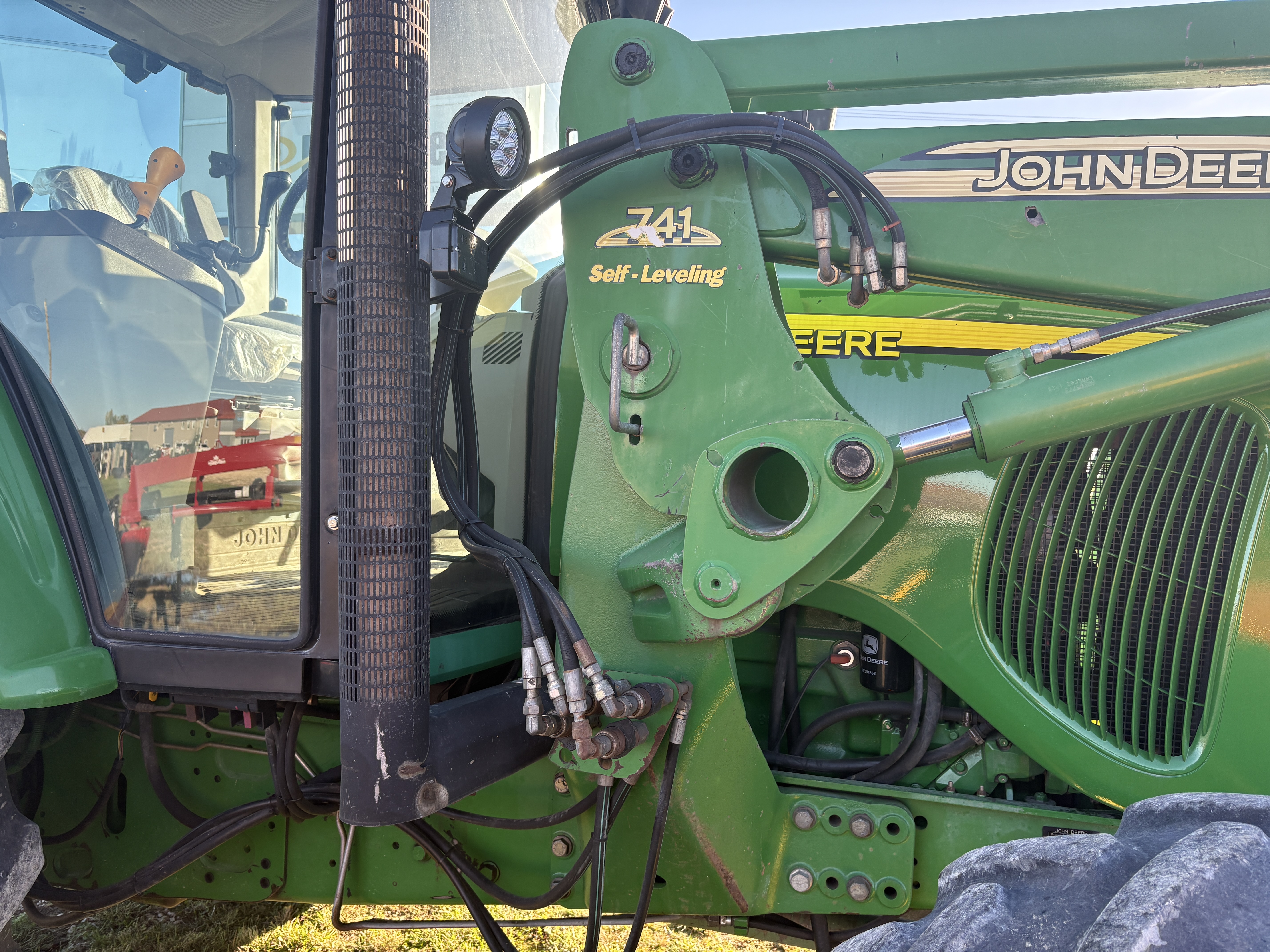 2004 John Deere 7420 Tractor