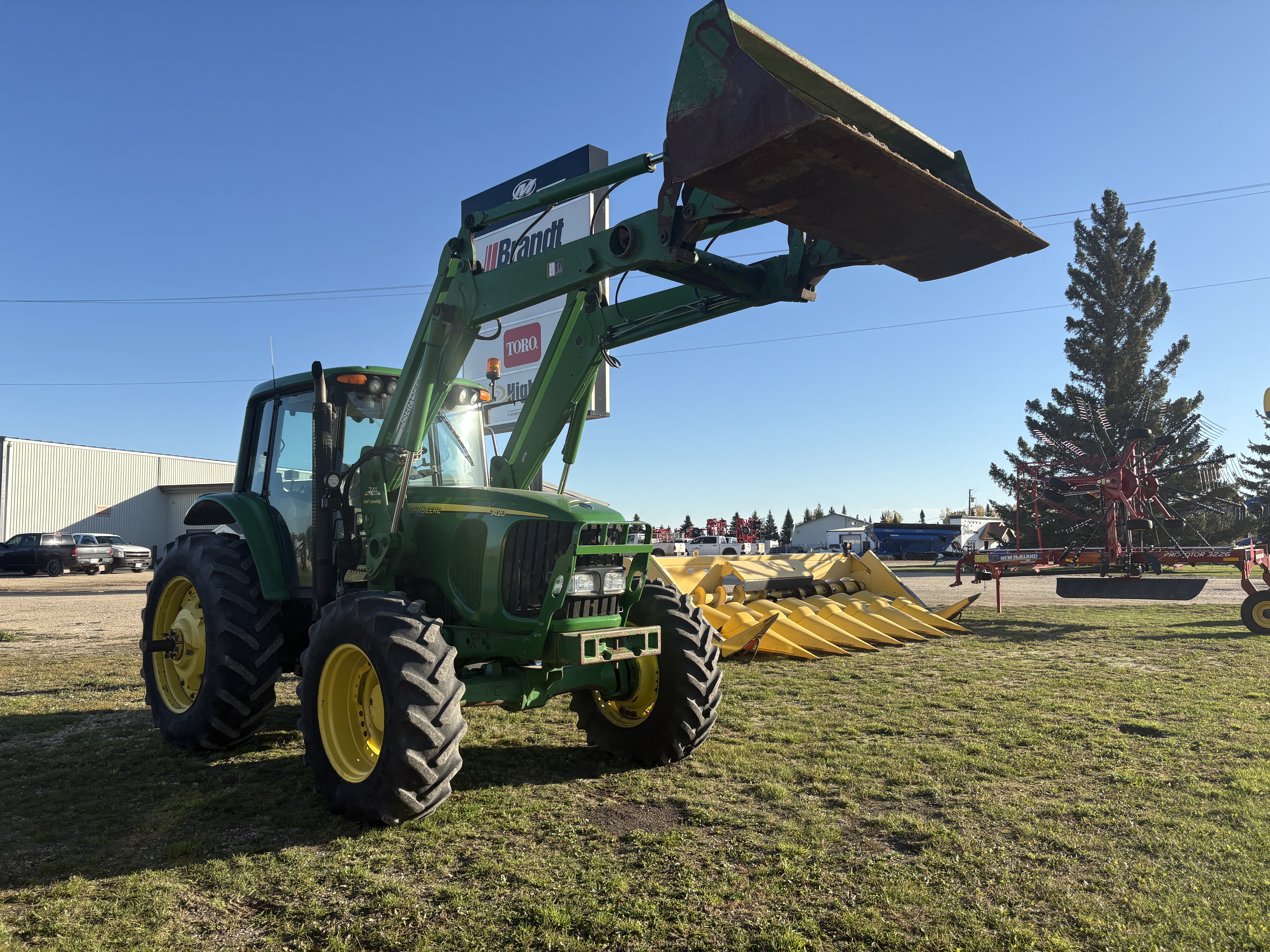2004 John Deere 7420 Tractor