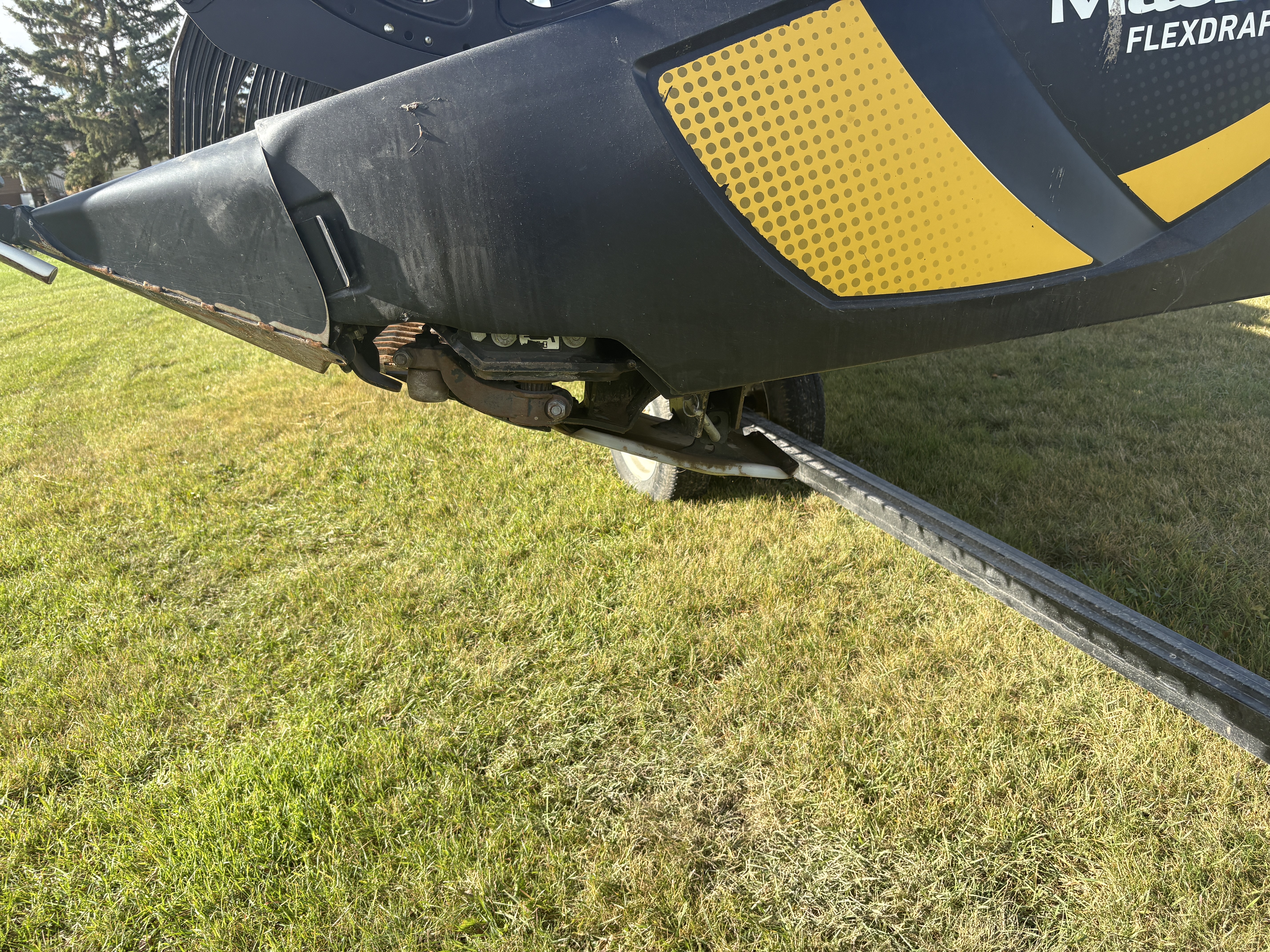 2021 MacDon FD135 Header Draper Flex