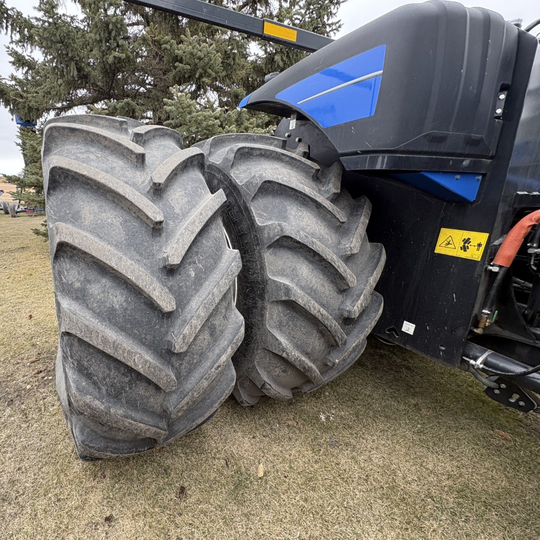 2024 New Holland T9.580 PLMI Tractor 4WD