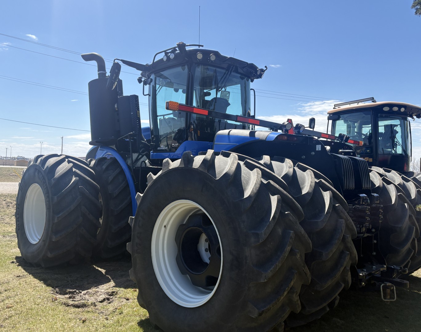 2024 New Holland T9.520 PLMI Tractor 4WD
