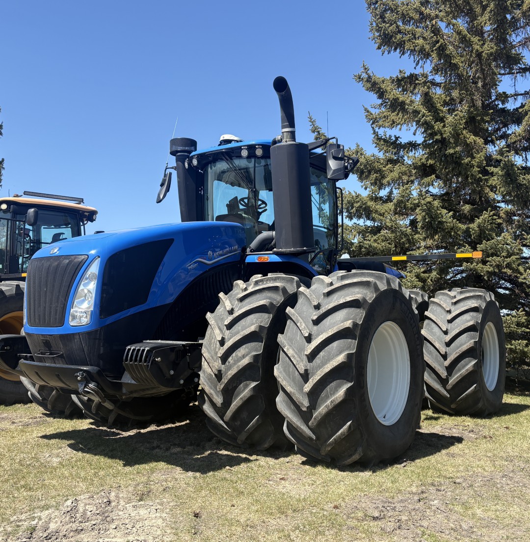 2024 New Holland T9.520 PLMI Tractor 4WD